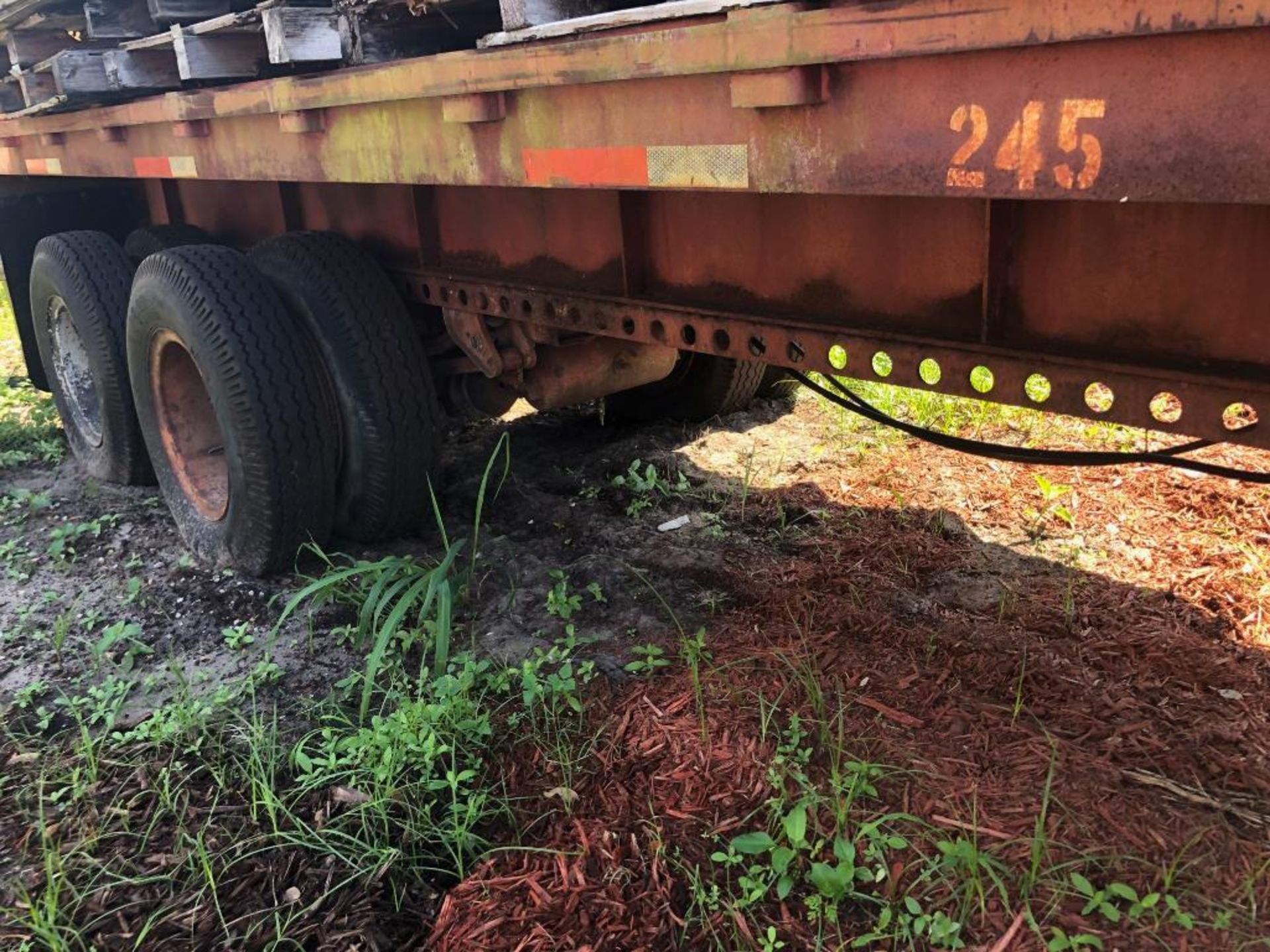 1988 MILLER CPH22-36S FLATBED TRAILER, SLIDING TANDEM AXLES, ALUMINUM DECK, VIN 1MLP24223JB152026, U - Image 3 of 3