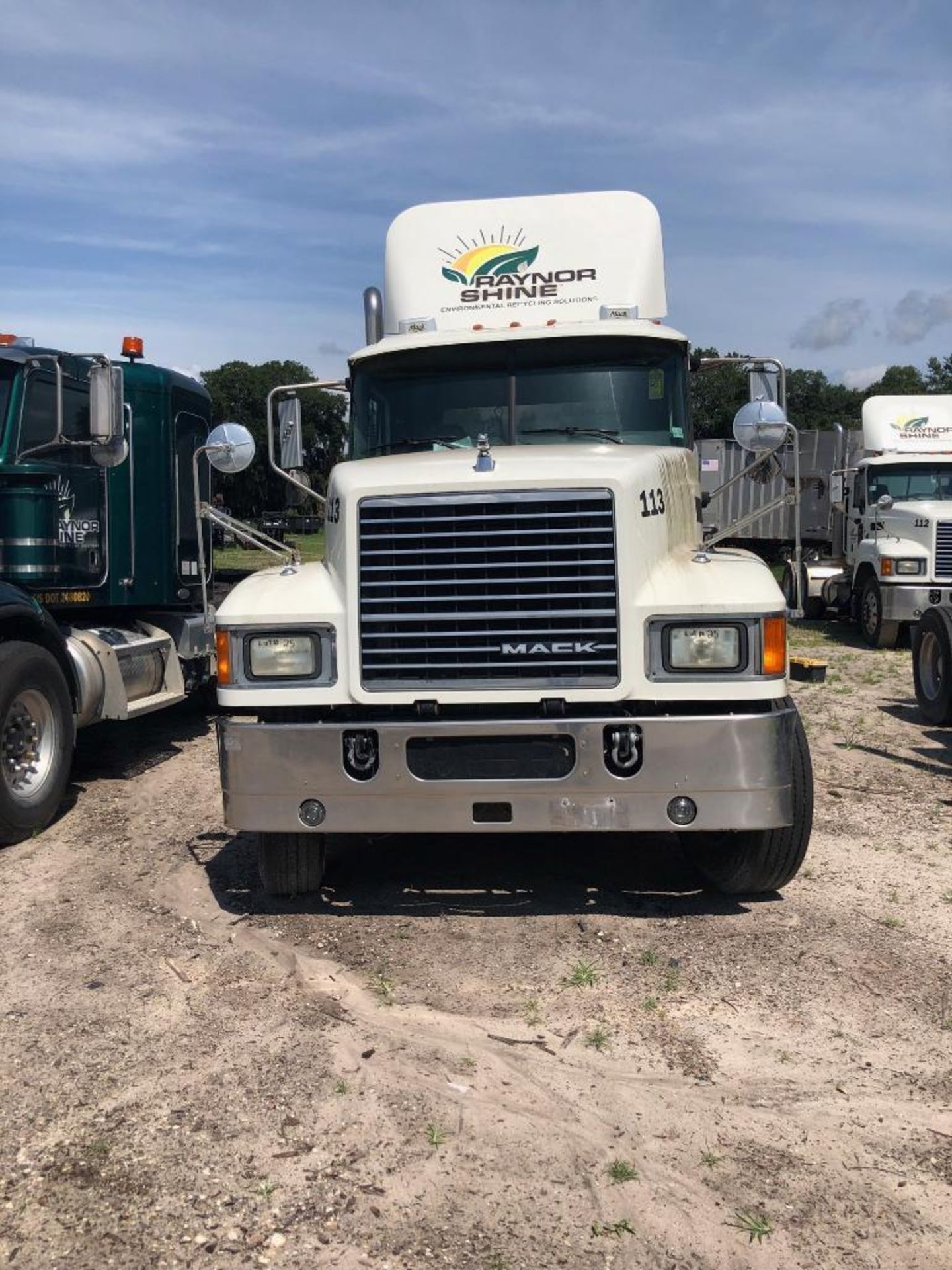 2016 MACK CHU613 T/A DAY CAB TRACTOR, MACK MP8 L6 12.7 L DIESEL ENGINE, 283,175 MILES, WET KIT, AIR - Image 3 of 9