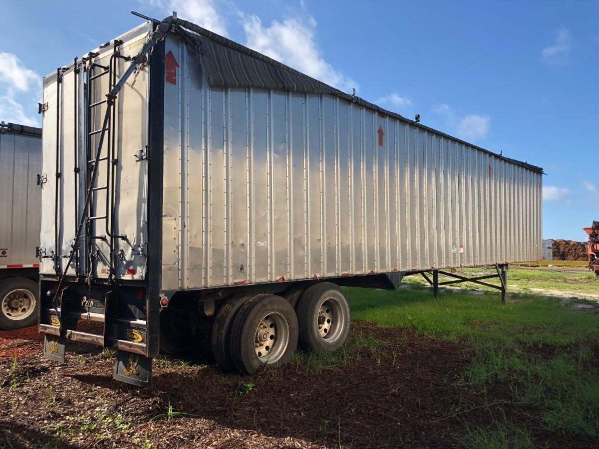 2015 PEERLESS TYPE 48-CTSSF 48' T/A WALKING FLOOR TRAILER, GVWR 65,000 LB., 22,500 LB. AXLES, RIM SI - Image 7 of 14