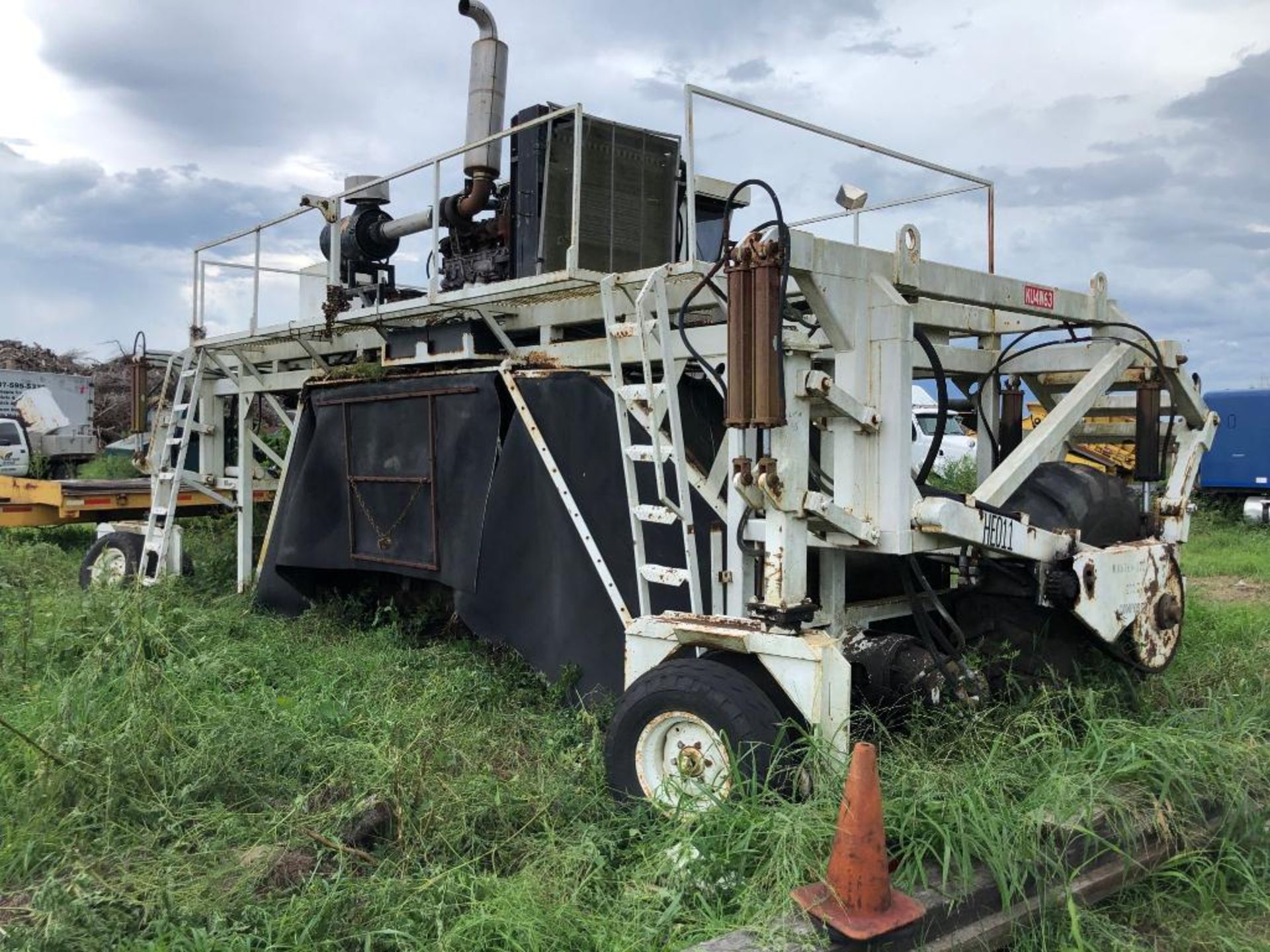 1991 SCARAB COMPOST TURNER, S/N 108, 3,363 HOURS, CUMMINS DIESEL ENGINE - Image 11 of 11