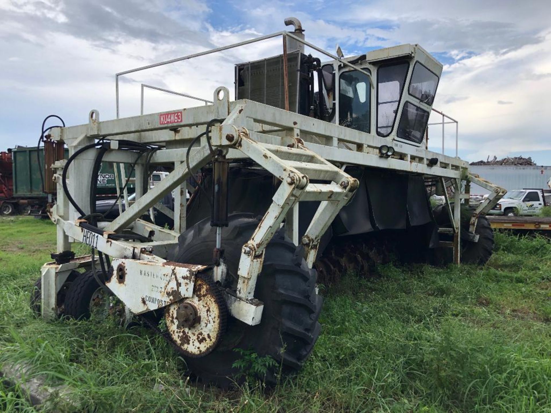 1991 SCARAB COMPOST TURNER, S/N 108, 3,363 HOURS, CUMMINS DIESEL ENGINE - Image 10 of 11