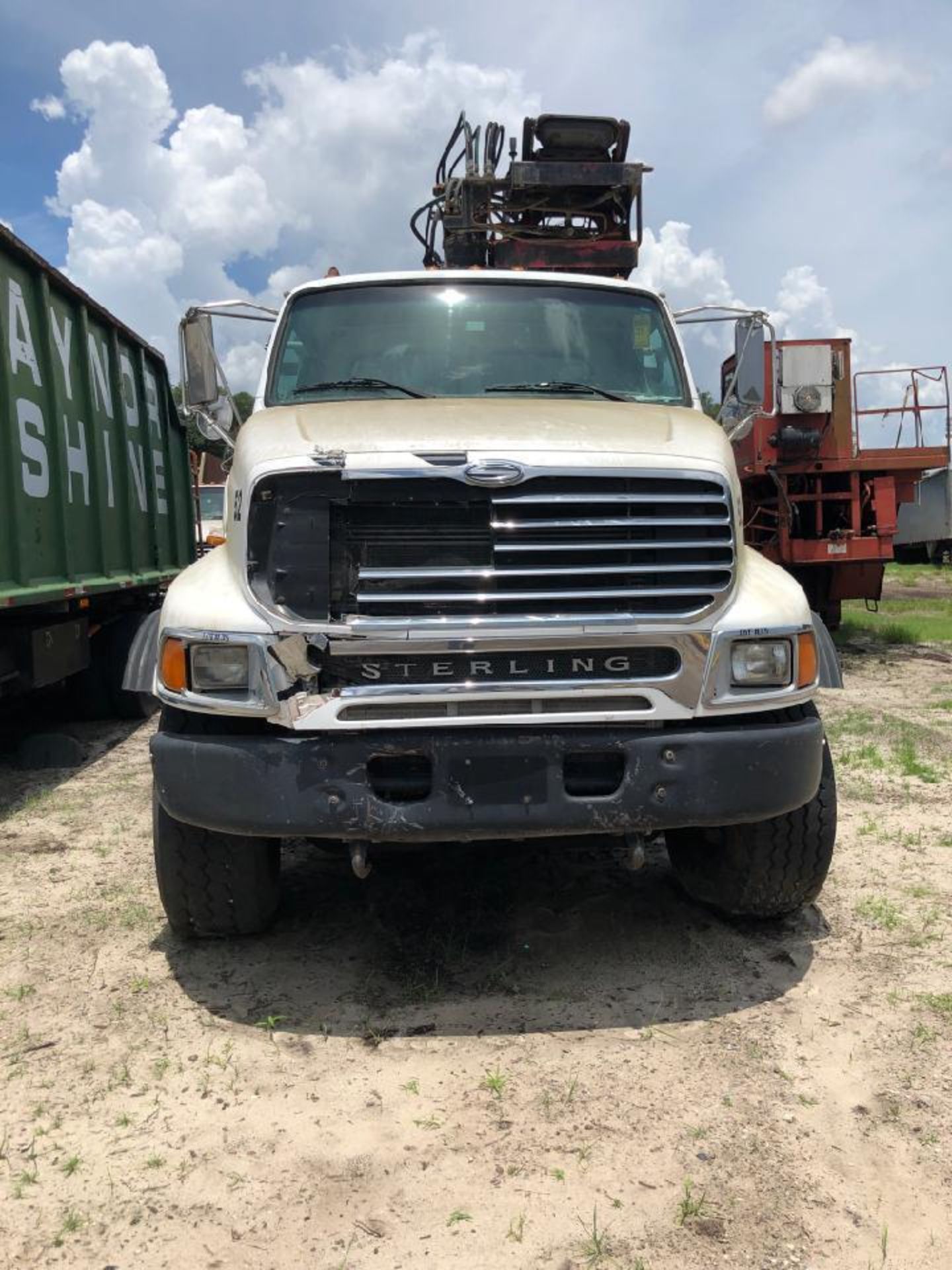 2005 STERLING 9513 GRAPPLE TRUCK, PRENTICE 124 GRAPPLE ARM, GALBREATH ROLL-OFF BED, MODEL US-OR-194, - Image 6 of 9