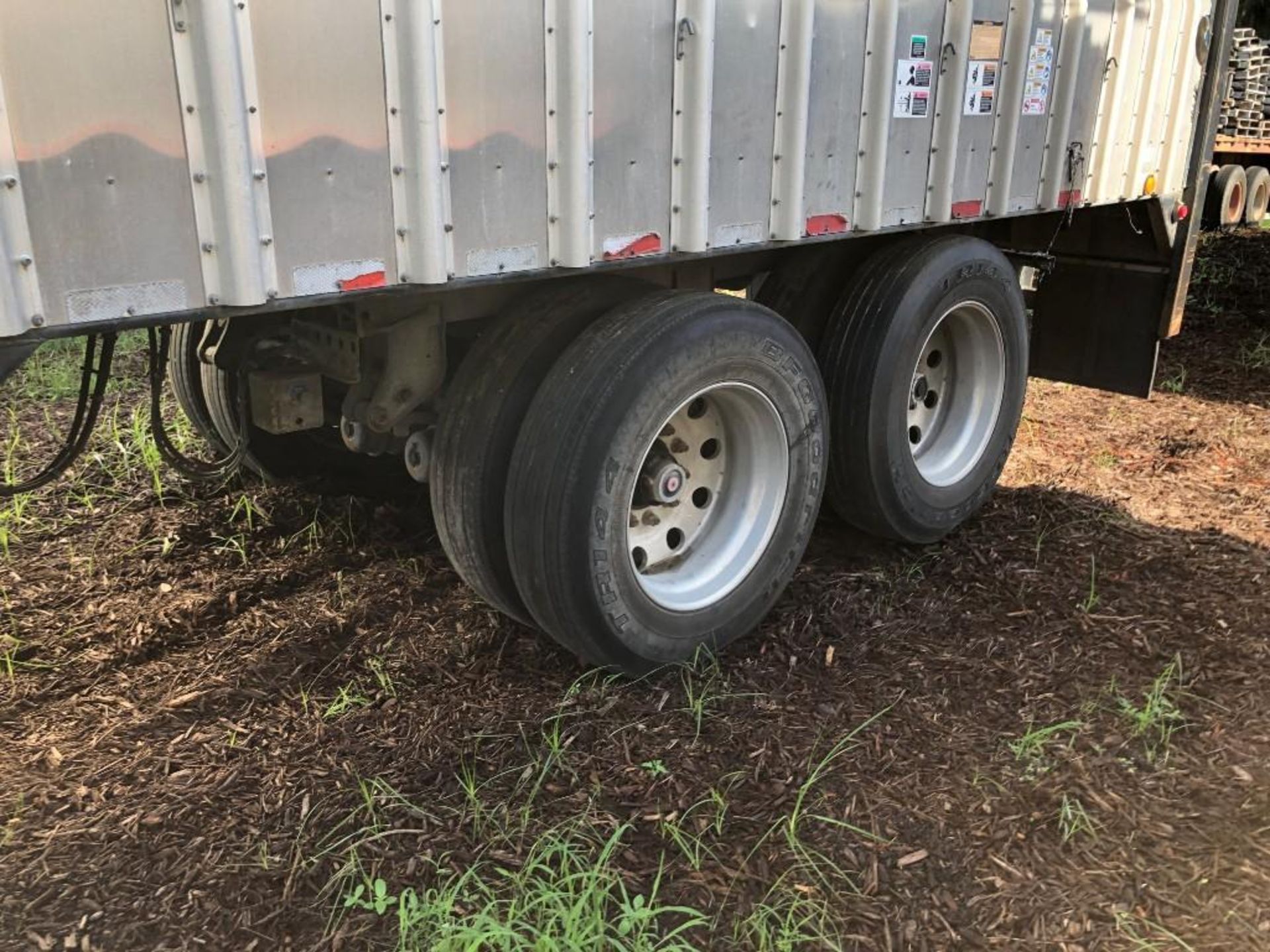 2015 PEERLESS TYPE 48-CTSSF 48' T/A WALKING FLOOR TRAILER, GVWR 65,000 LB., 22,500 LB. AXLES, RIM SI - Image 5 of 14