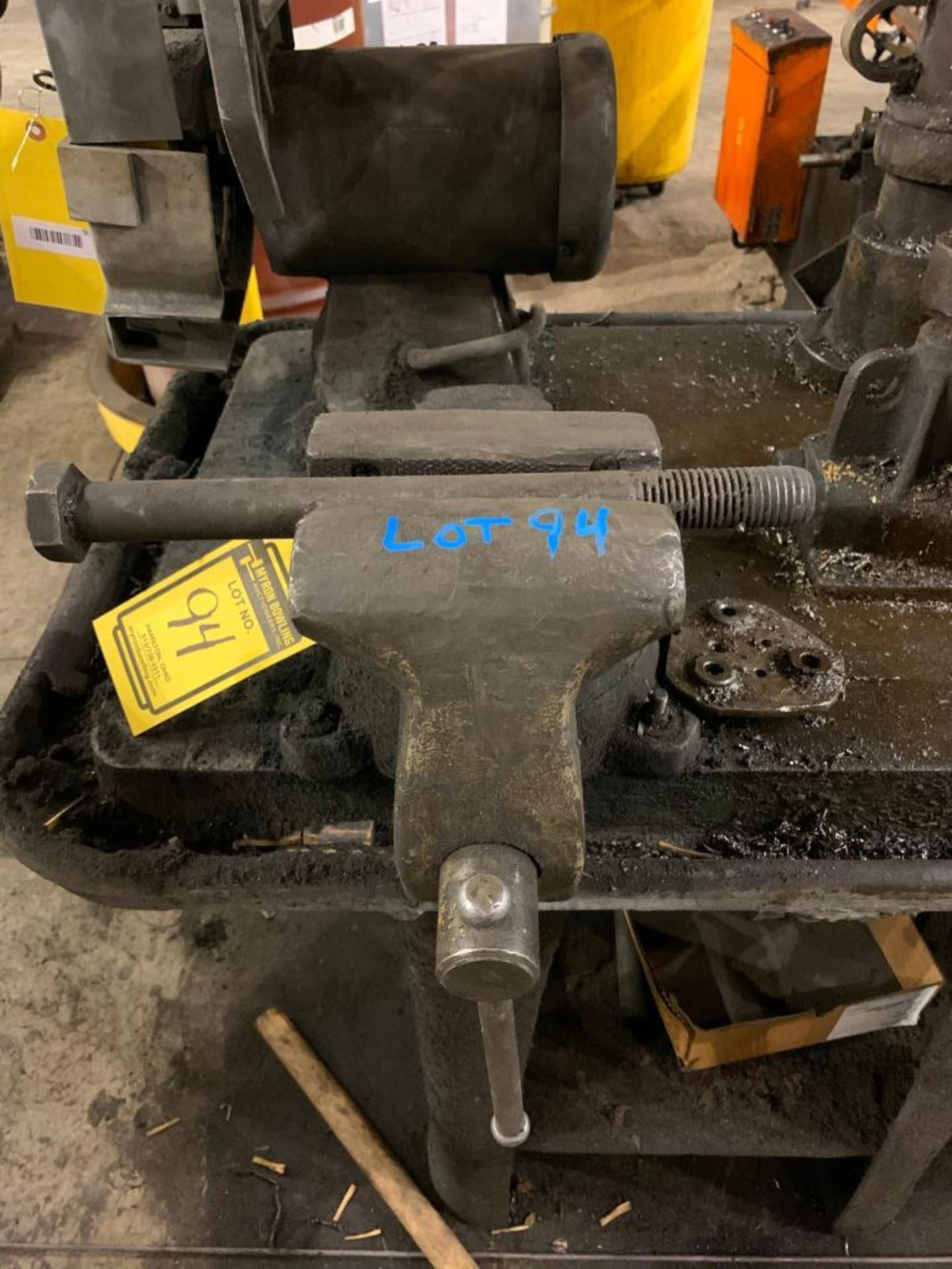 6'' BENCH VISE