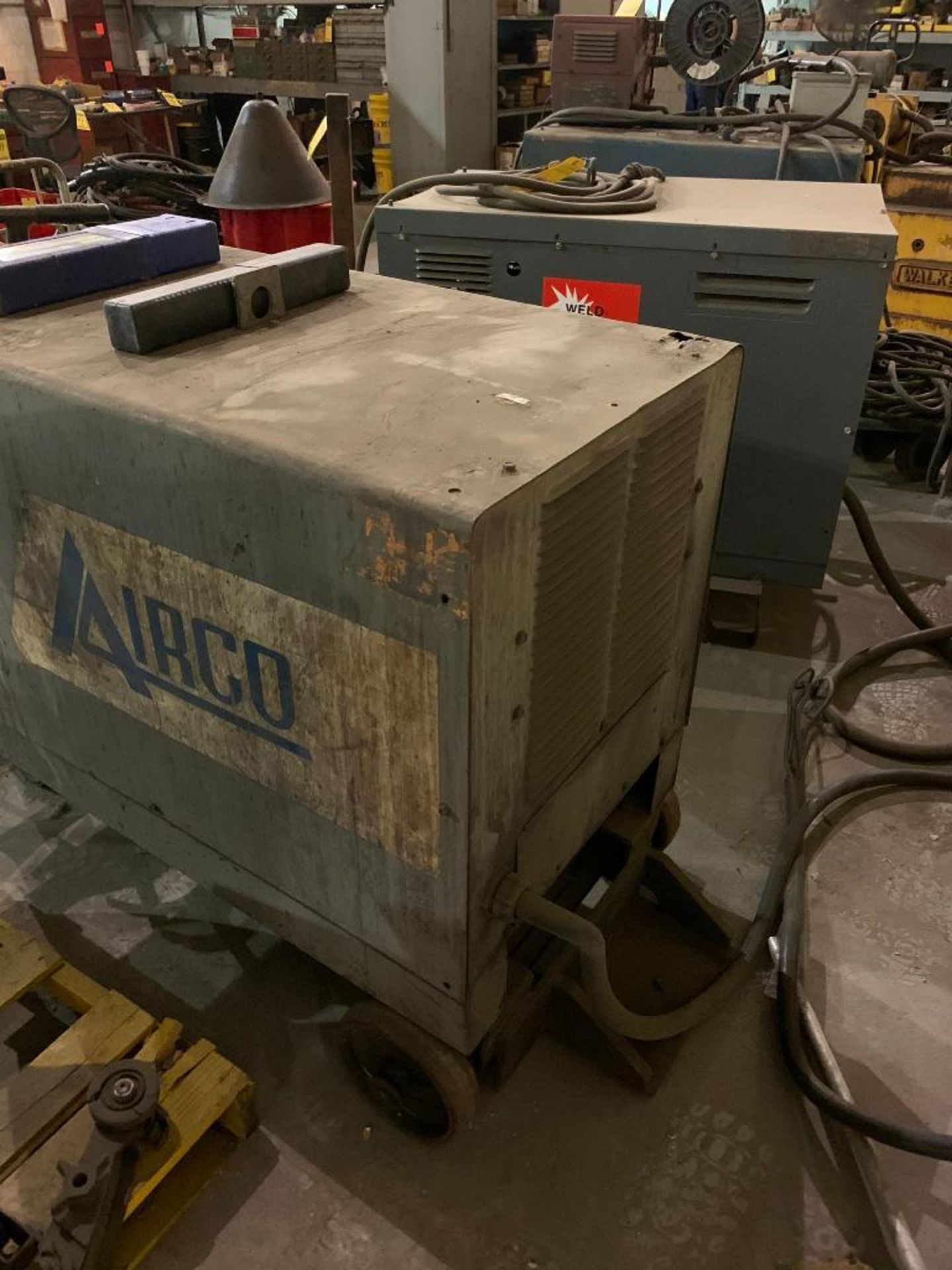 AIRCO 650 AMP DC FC-DIP ARC AIRCOMATIC WELDING MACHINE (NO LEADS) - Image 2 of 2