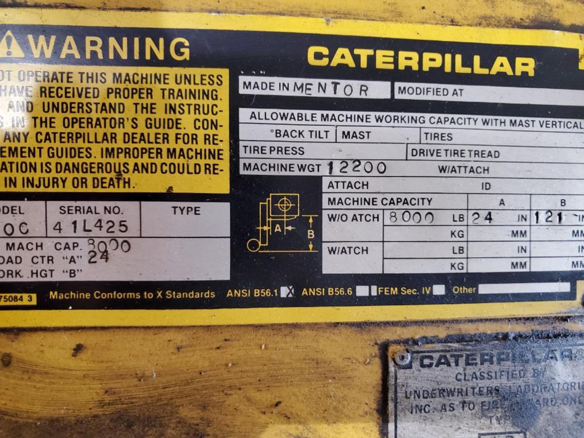 CATERPILLAR 8,000 LB. FORKLIFT, MODEL T80C, S/N 41L425, 121" LIFT HEIGHT, LP, 81-1/2" 2-STAGE - Image 9 of 10