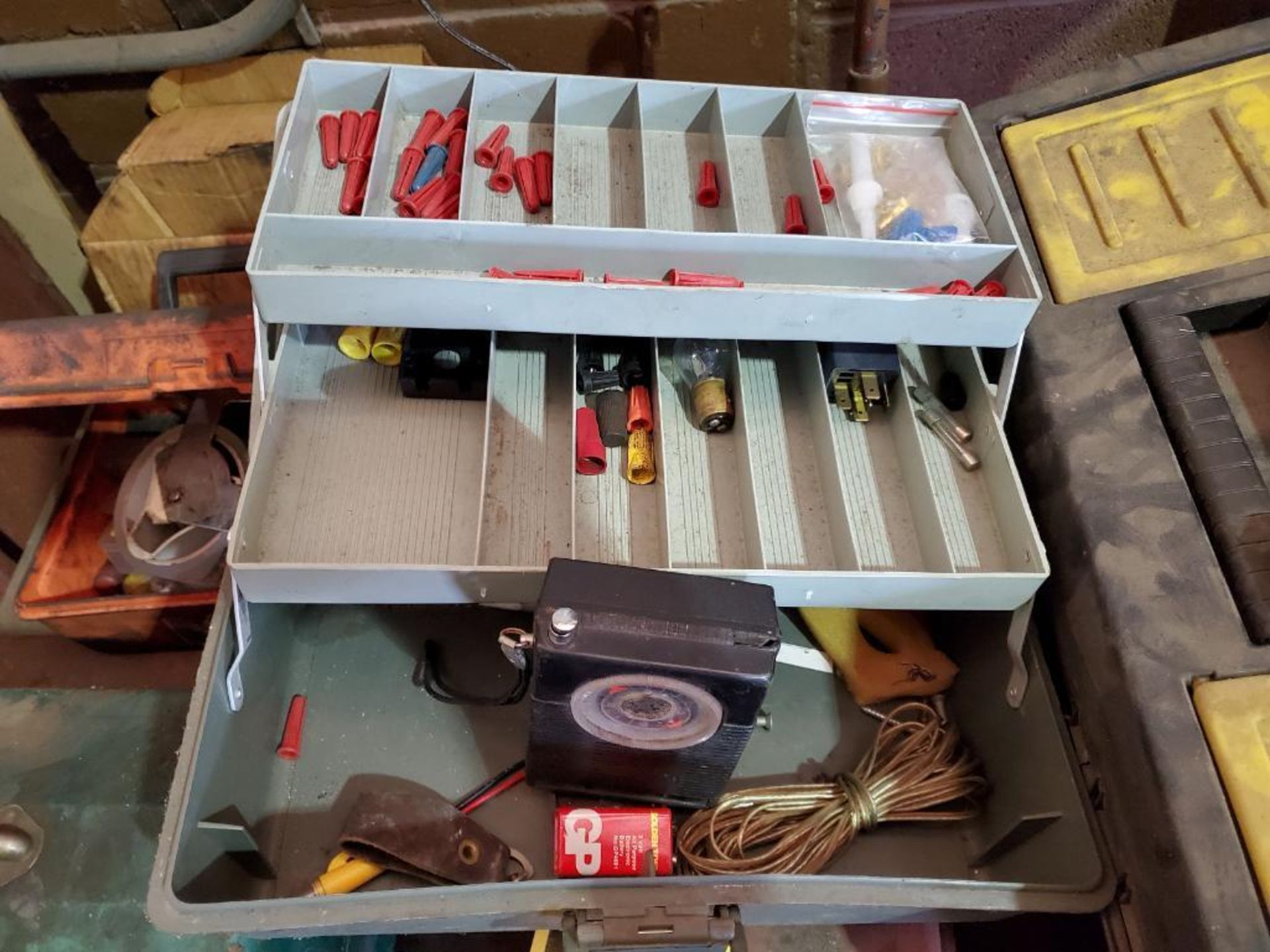 19" STANLEY TOOLBOX & (3) ASSORTED TOOLBOXES WITH LEVEL, GAUGES, ELECTRICAL CONNECTORS, ALLEN - Image 5 of 8