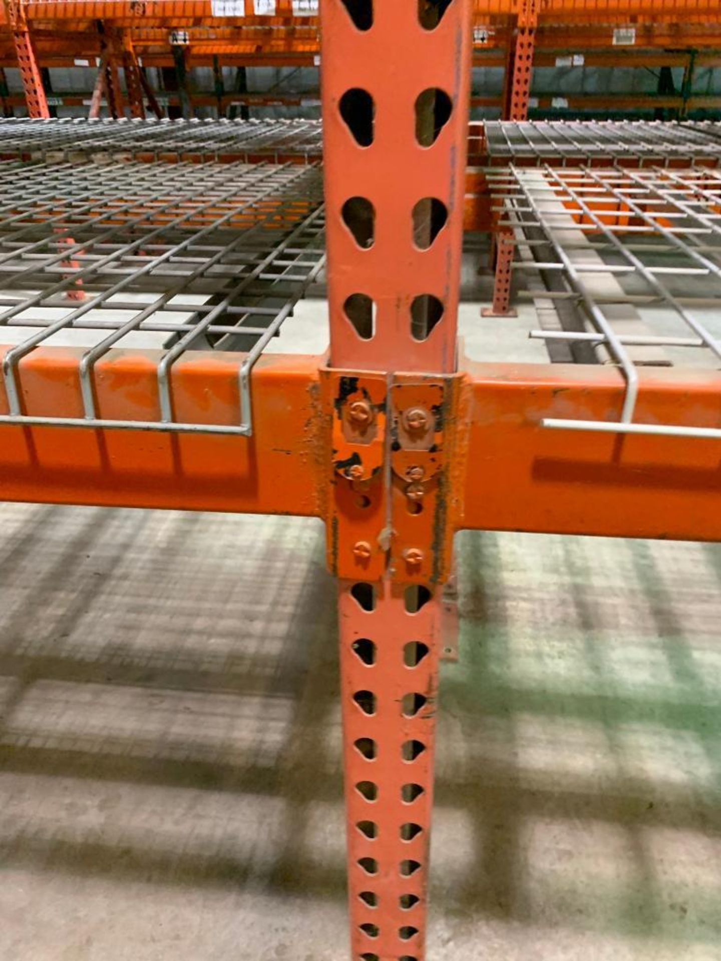 (21X) SECTIONS OF TEARDROP STYLE PALLET RACKING: (22) VARIED HEIGHT UPRIGHTS 15' - 17' X 42'', (228) - Image 4 of 5
