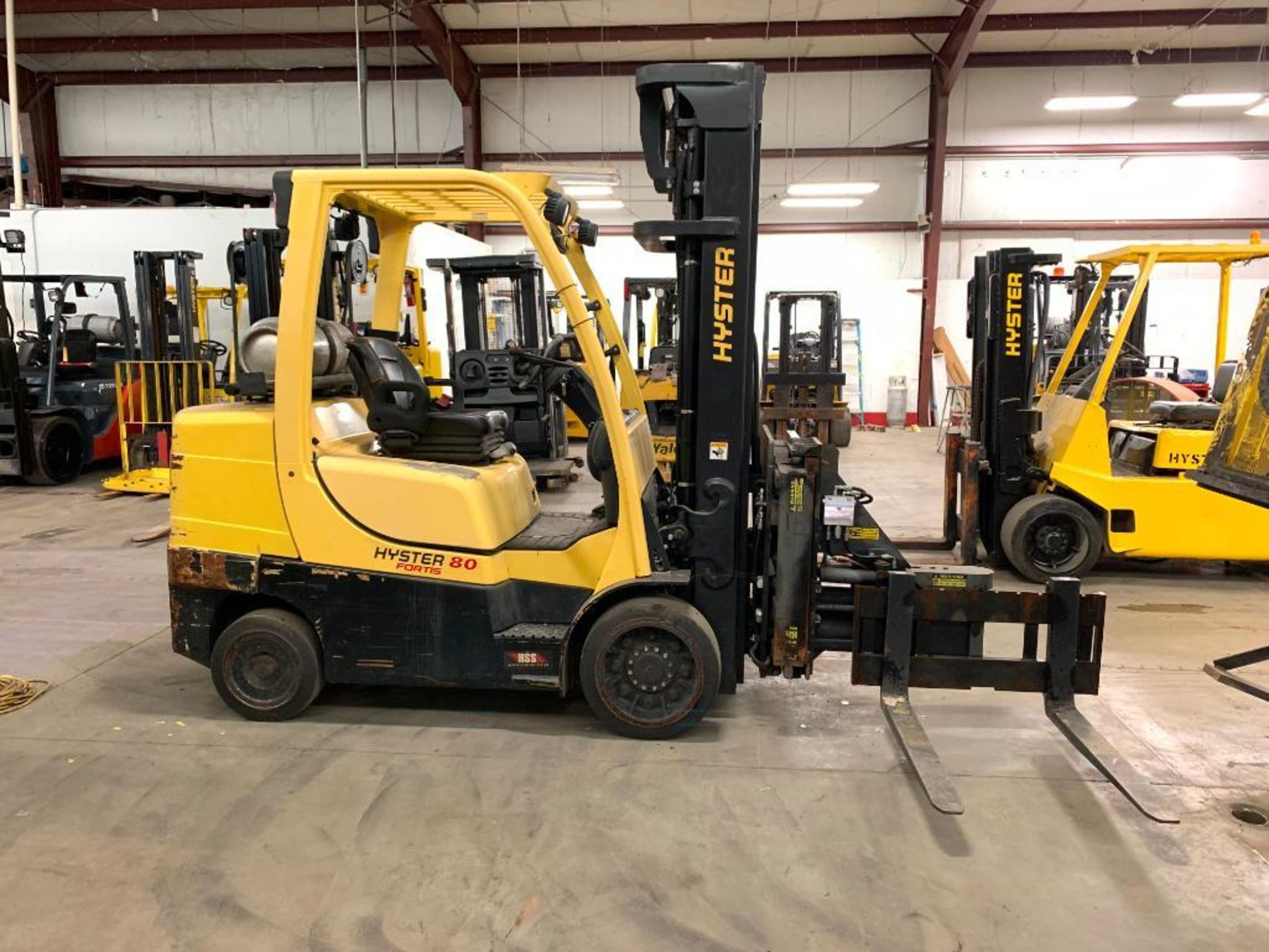 2012 HYSTER 8,000-LB. CAPACITY FORKLIFT, MODEL S80FT, S/N G004V06707K, LPG, SOLID TIRES, 3-STAGE - Image 6 of 10