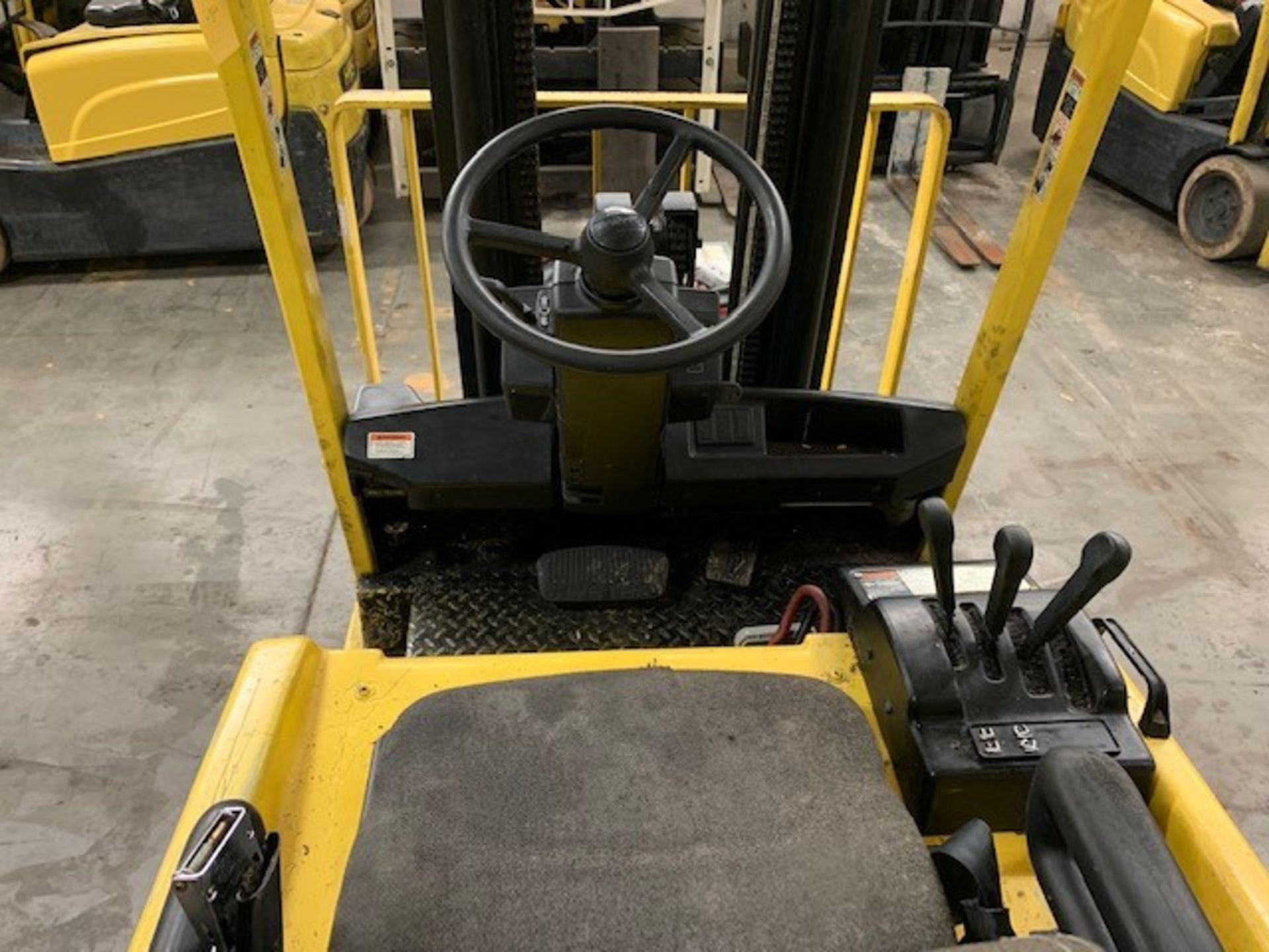 1997 HYSTER 4,000-LB. CAPACITY 3-WHEEL FORKLIFT, MODEL J40XMT, S/N F160N01535U, W/ 36-VOLT - Image 11 of 14