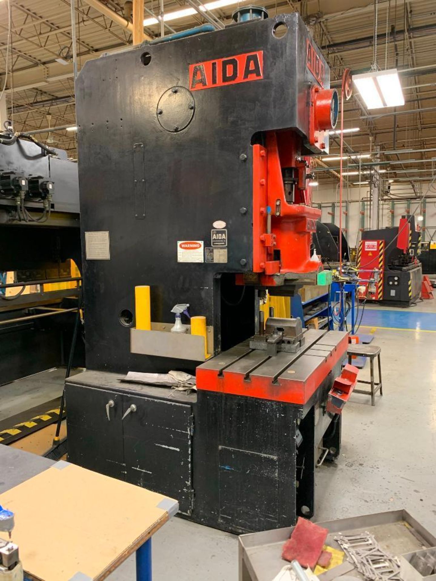 AIDA 80-TON C-FRAME PUNCH PRESS, MODEL C1-8 (2), 6.29'' STROKE, 60 SPM, 52.36'' X 23.62'' BOLSTER SI - Image 3 of 5