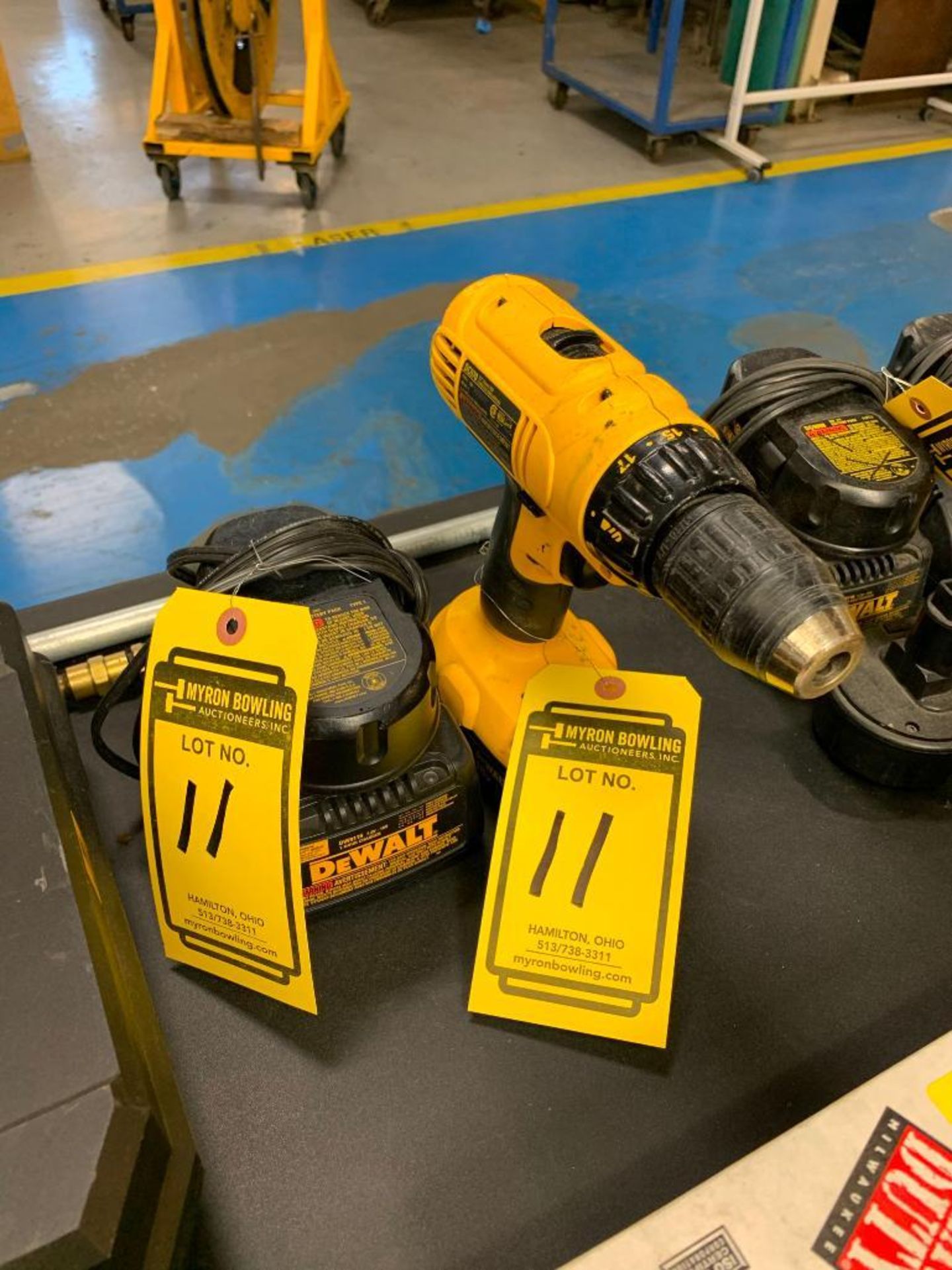 DEWALT DC970 1/2'' CORDLESS DRILL, (2X) 18 V. BATTERIES, AND CHARGER