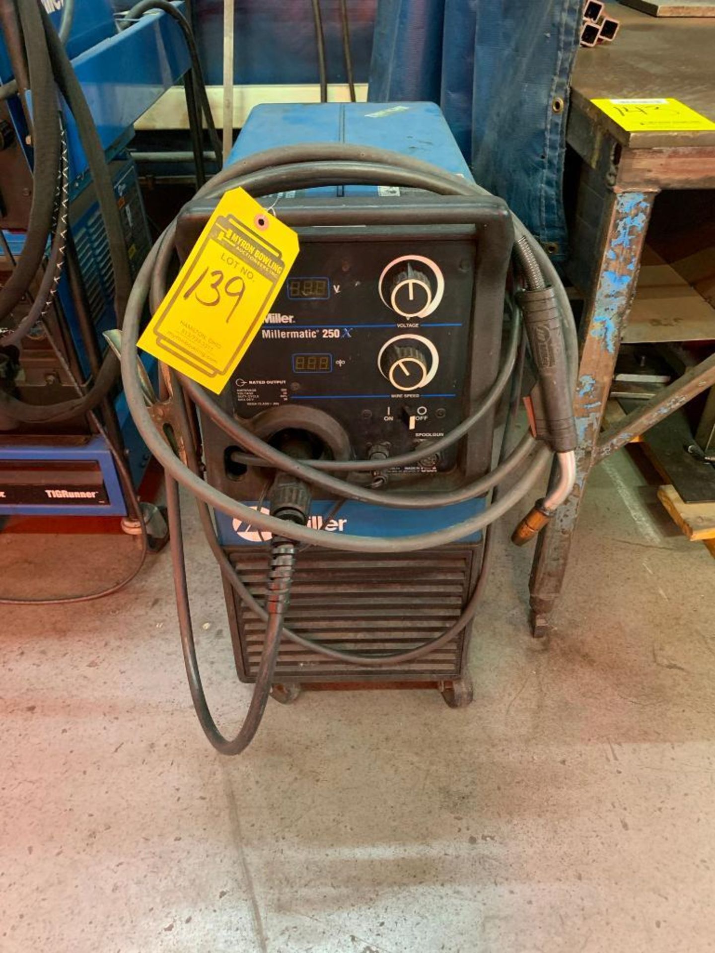 MILLER MILLERMATIC 250 WIRE WELDER, 200 AMP, MILLER GUN, GROUND LEAD, S/N LA251111