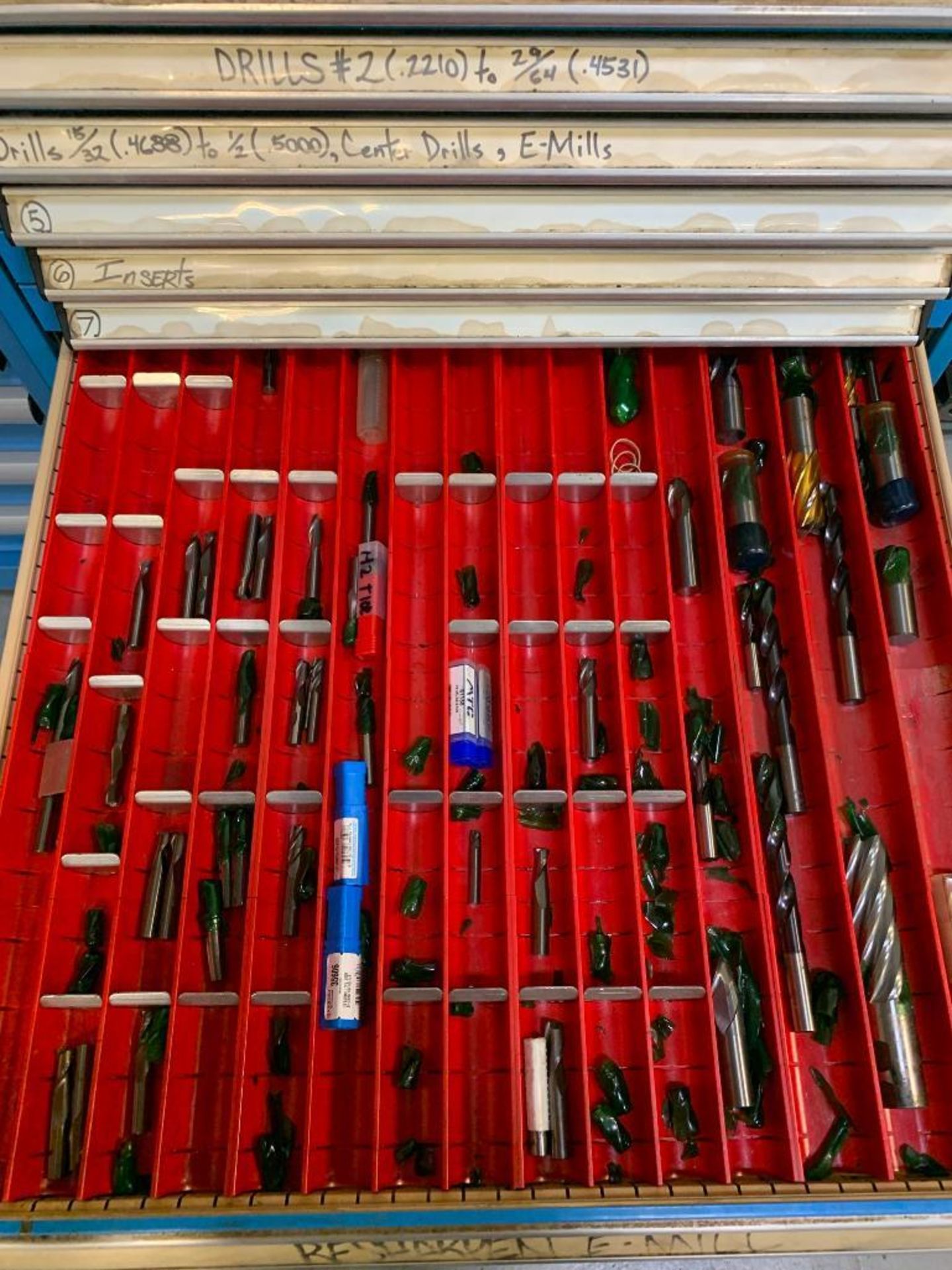 BOTT/KENNEDY TOOL CABINET, W/ TAPS, DRILLS, END MILLS (ELECTRONICS NOT INCLUDED) - Bild 7 aus 13