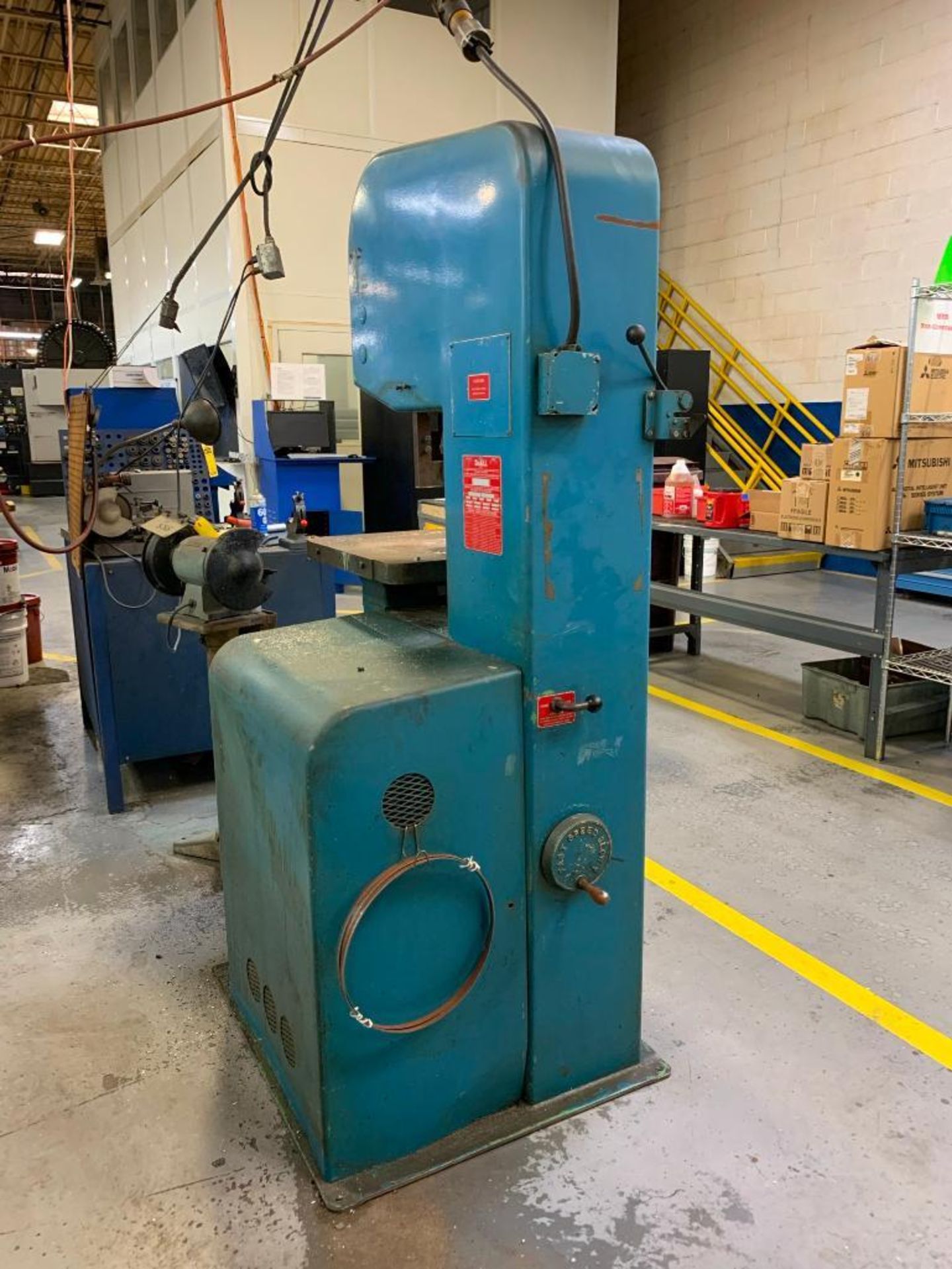 DOALL 16'' VERTICAL BAND SAW, MODEL 1612-0, S/N 209-66934, 220/60/3, 122'' BAND LENGTH, 120'' FILE L - Image 3 of 3