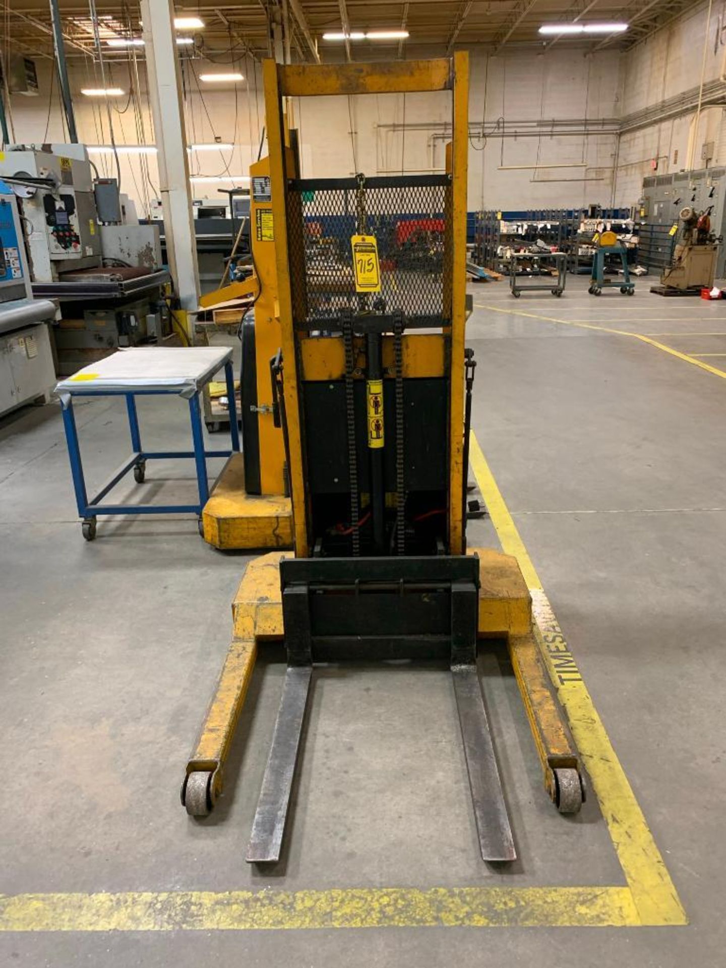 BIG JOE 1,000 WALK-BEHIND ELECTRIC FORKLIFT, MODEL 1018-A5, S/N 358791, 12 V, 30'' FORKS