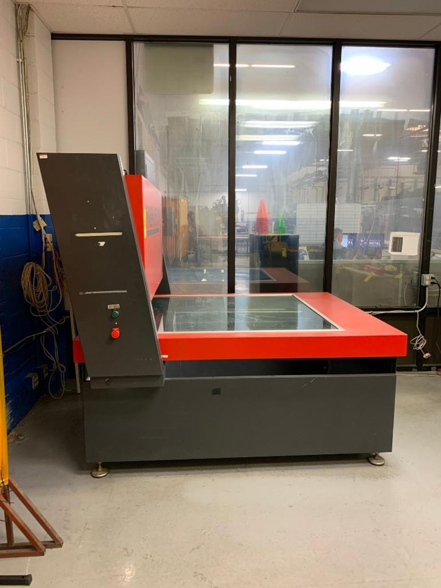 1997 AMADA FABRIVISION 48'' X 48'' FLAT PART MEASUREMENT & DIGITIZING SCANNER, S/N 2076A - Bild 2 aus 5