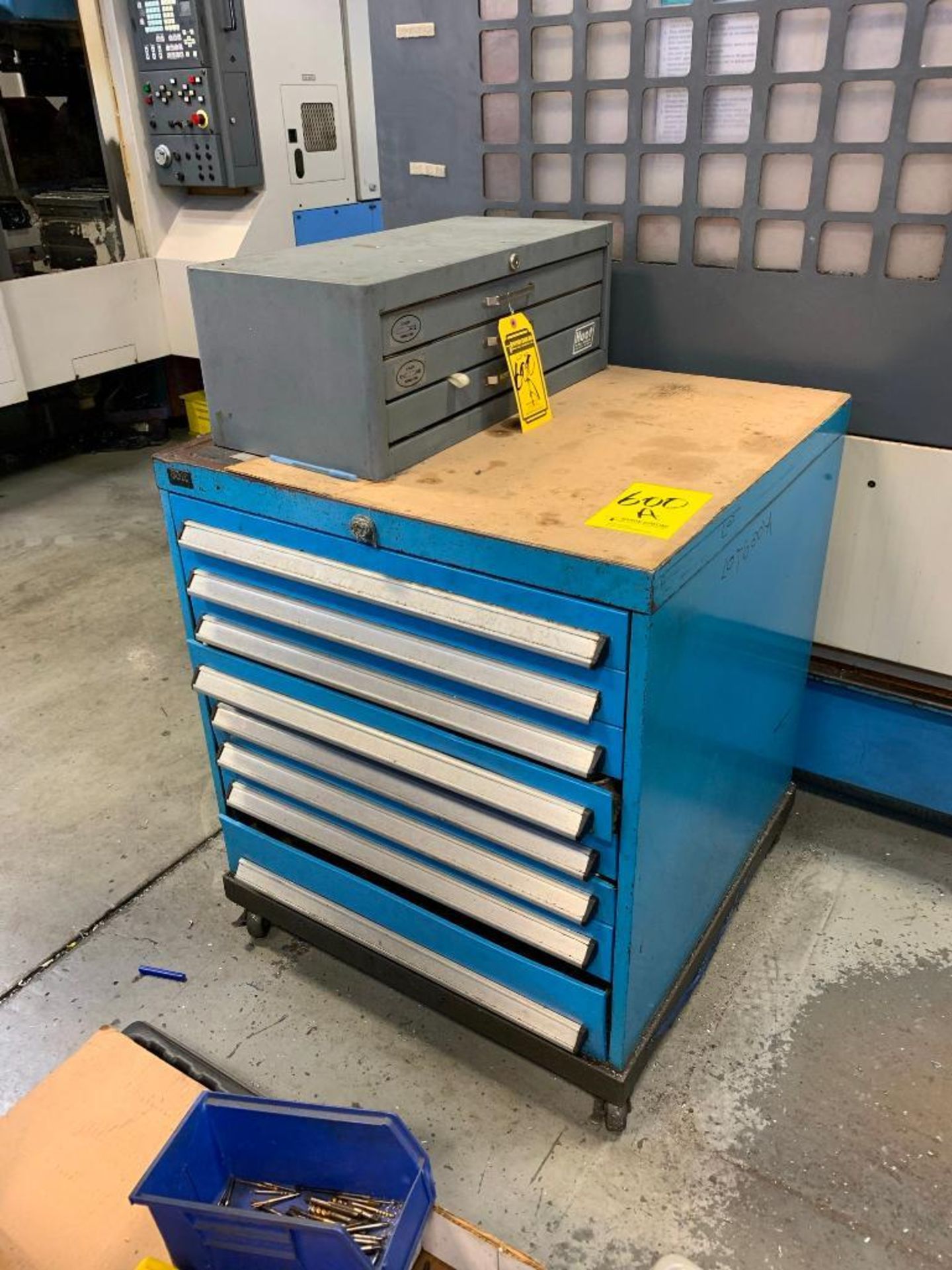 BOTT/ KENNEDY TOOL CABINET, W/ HOUT DRILL INDEX TOOL BOX