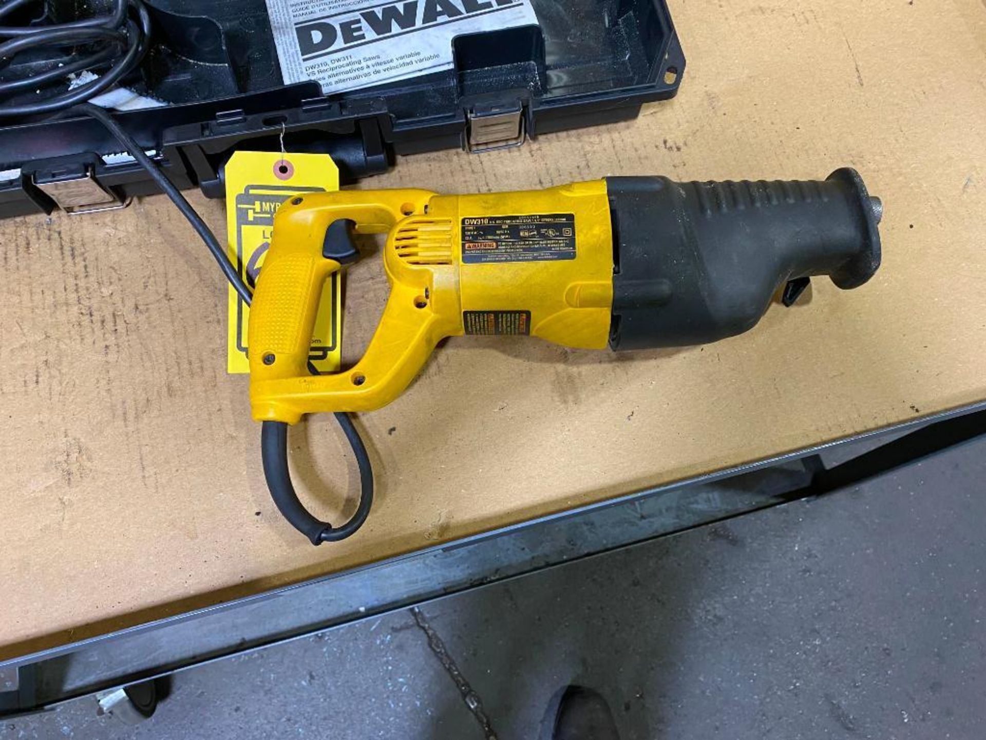 DEWALT ORBITAL RECIPROCATING SAW - Image 2 of 3