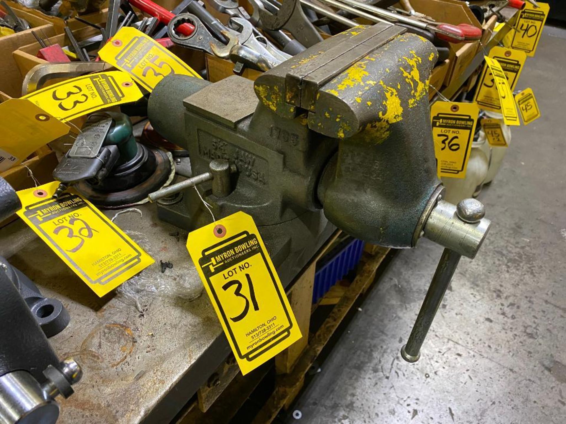 6-1/2'' JAW BENCH VISE