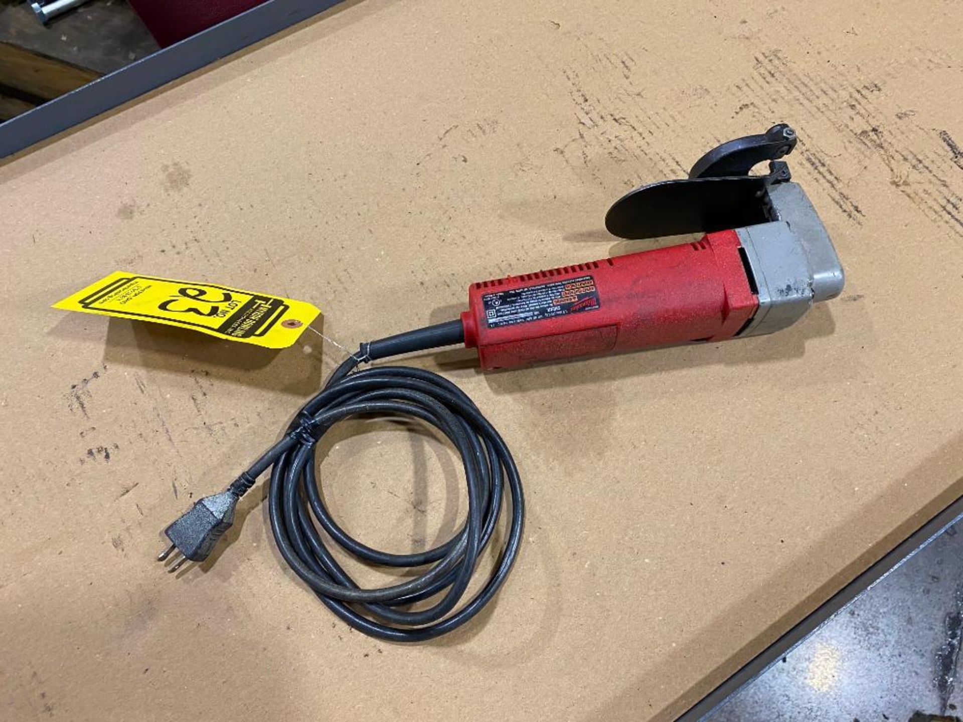 MILWAUKEE 16 GA. HAND HELD SHEAR