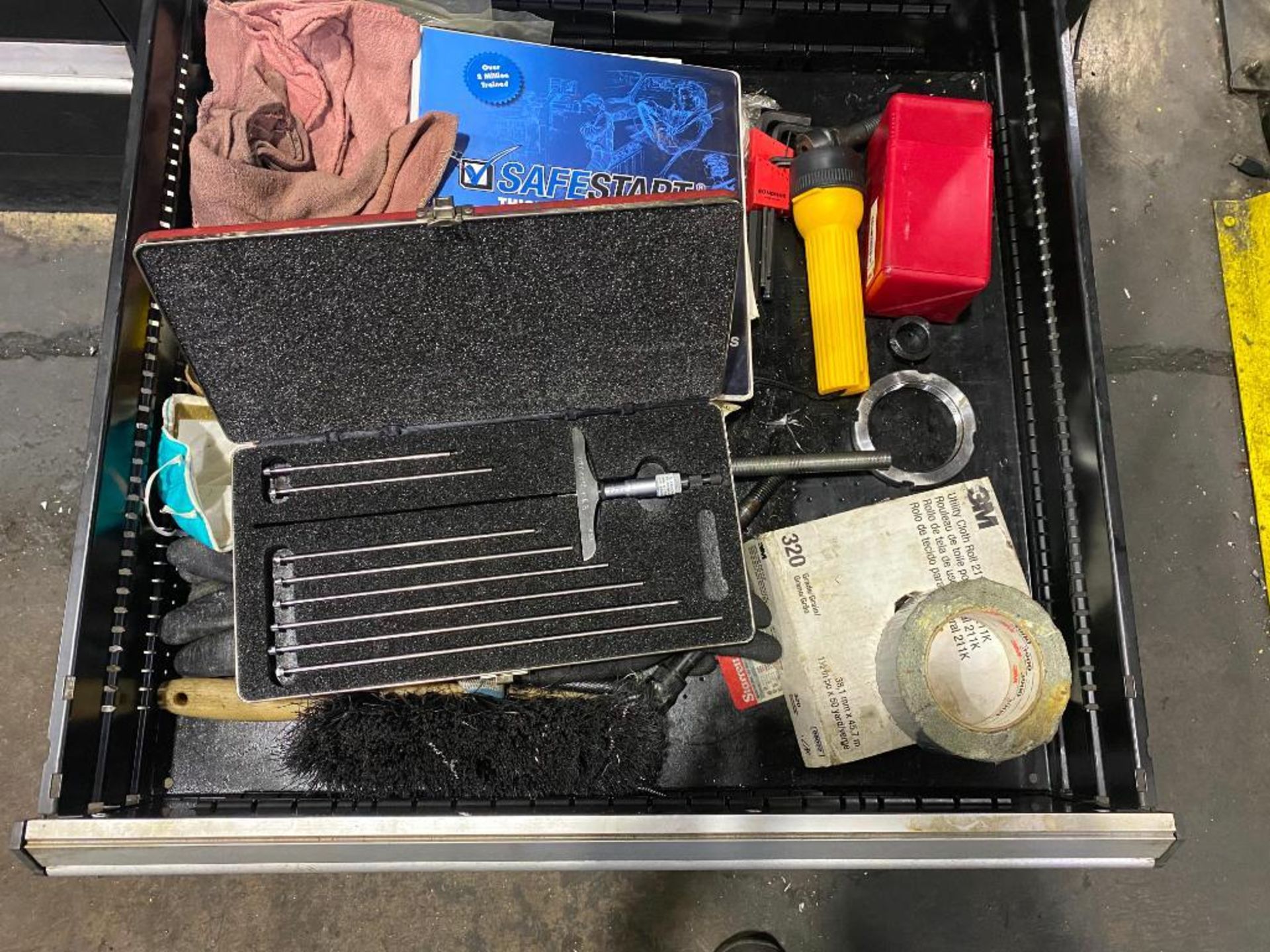 VIDMAR WORKBENCH STAINLESS STEEL TOP AND CONTENTS OF ASSORTED INSPECTION TOOLS AND PRECISION EQUIPME - Image 8 of 9