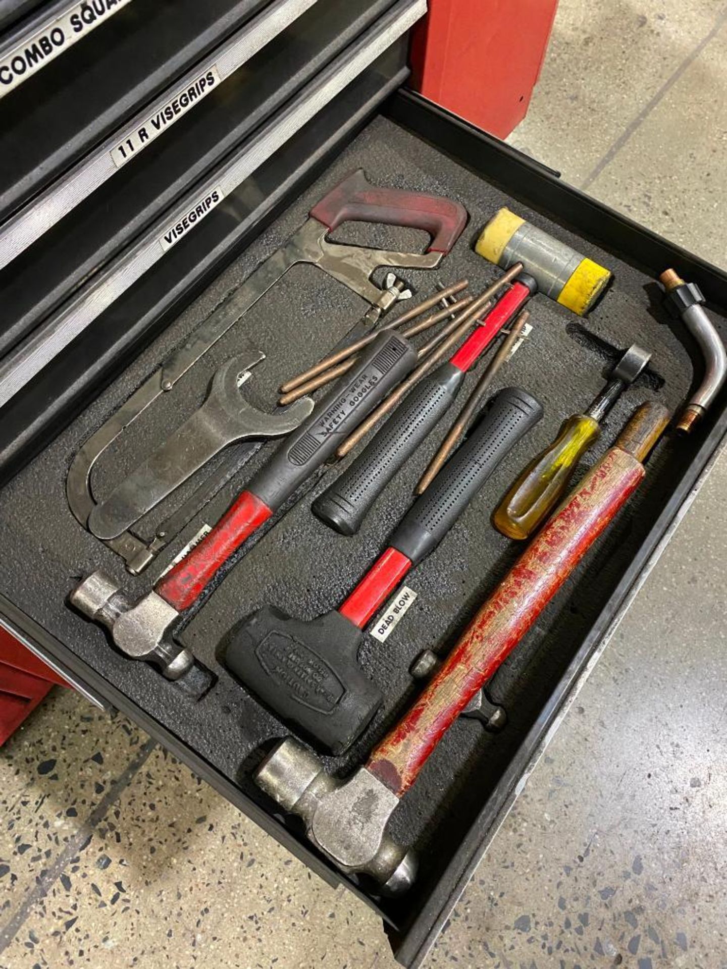 CRAFTSMAN ROLLING TOOLBOX AND CONTENTS - Image 12 of 15