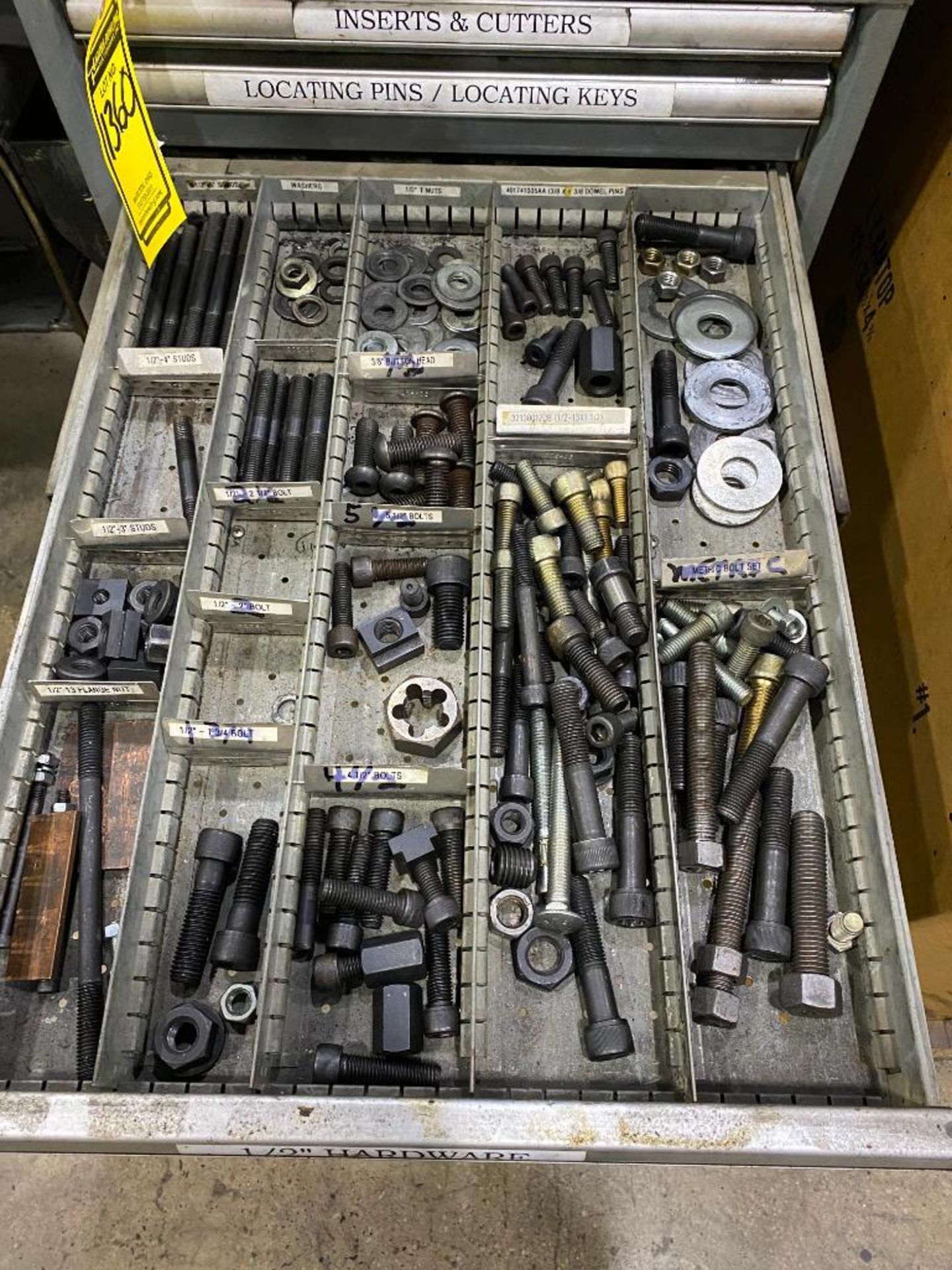 (2) LISTA CABINETS AND CONTENTS OF ASSORTED TOOLING AND HARDWARE, WOOD TOP - Image 8 of 11