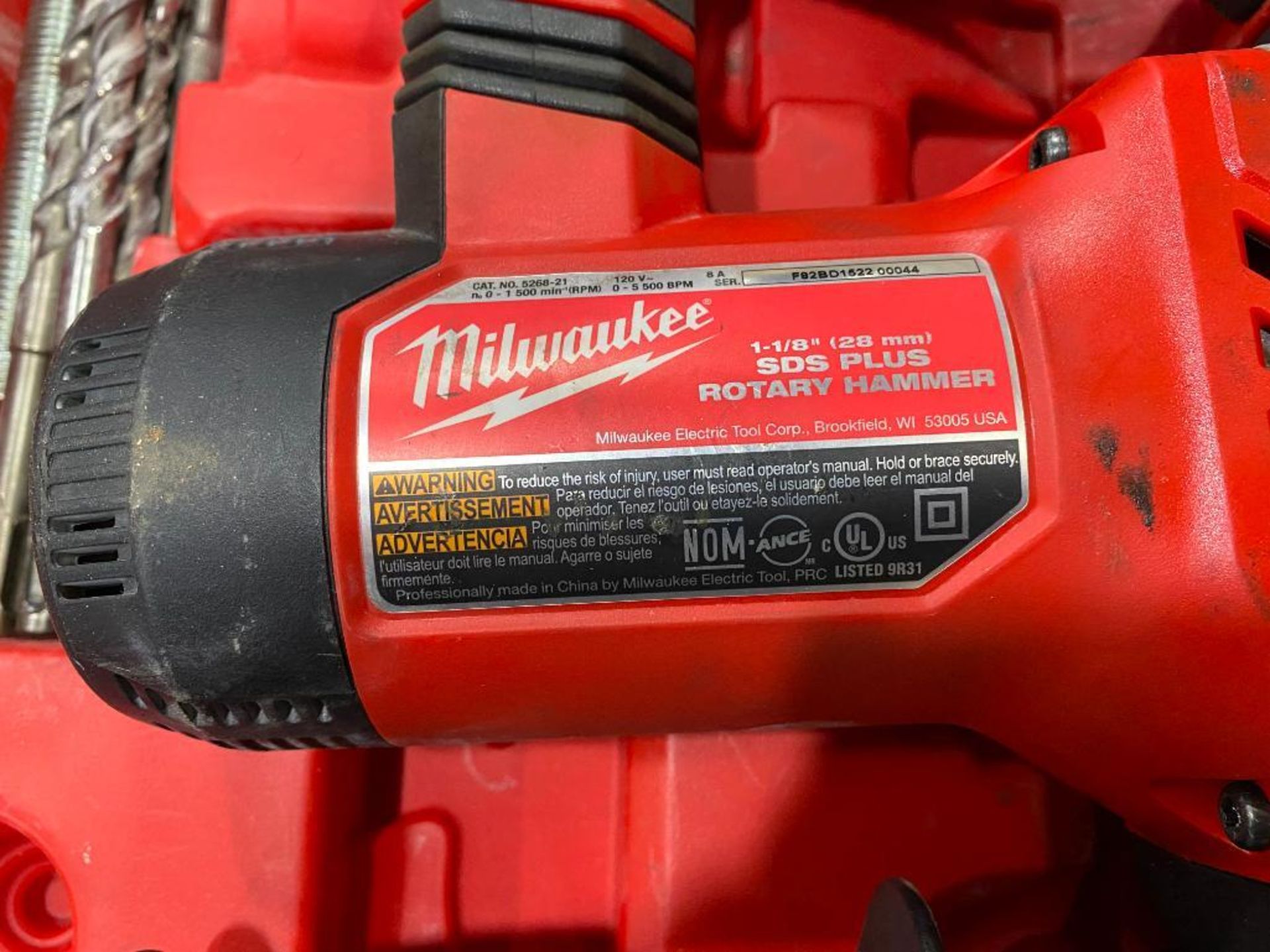 MILWAUKEE 1-1/8'' SDS ROTARY HAMMER - Image 4 of 4