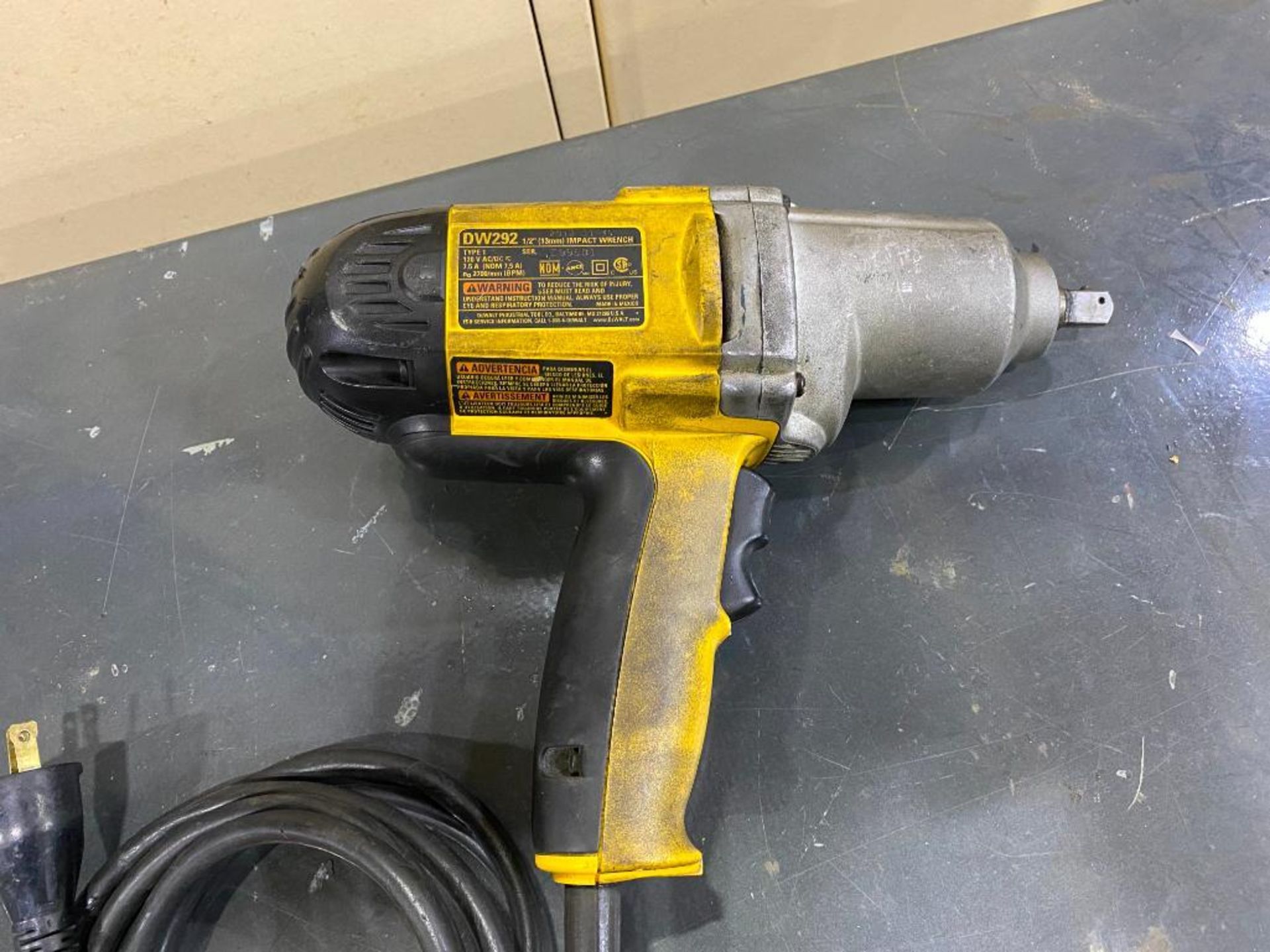 DEWALT 1/2'' DRIVE IMPACT GUN - Image 2 of 3