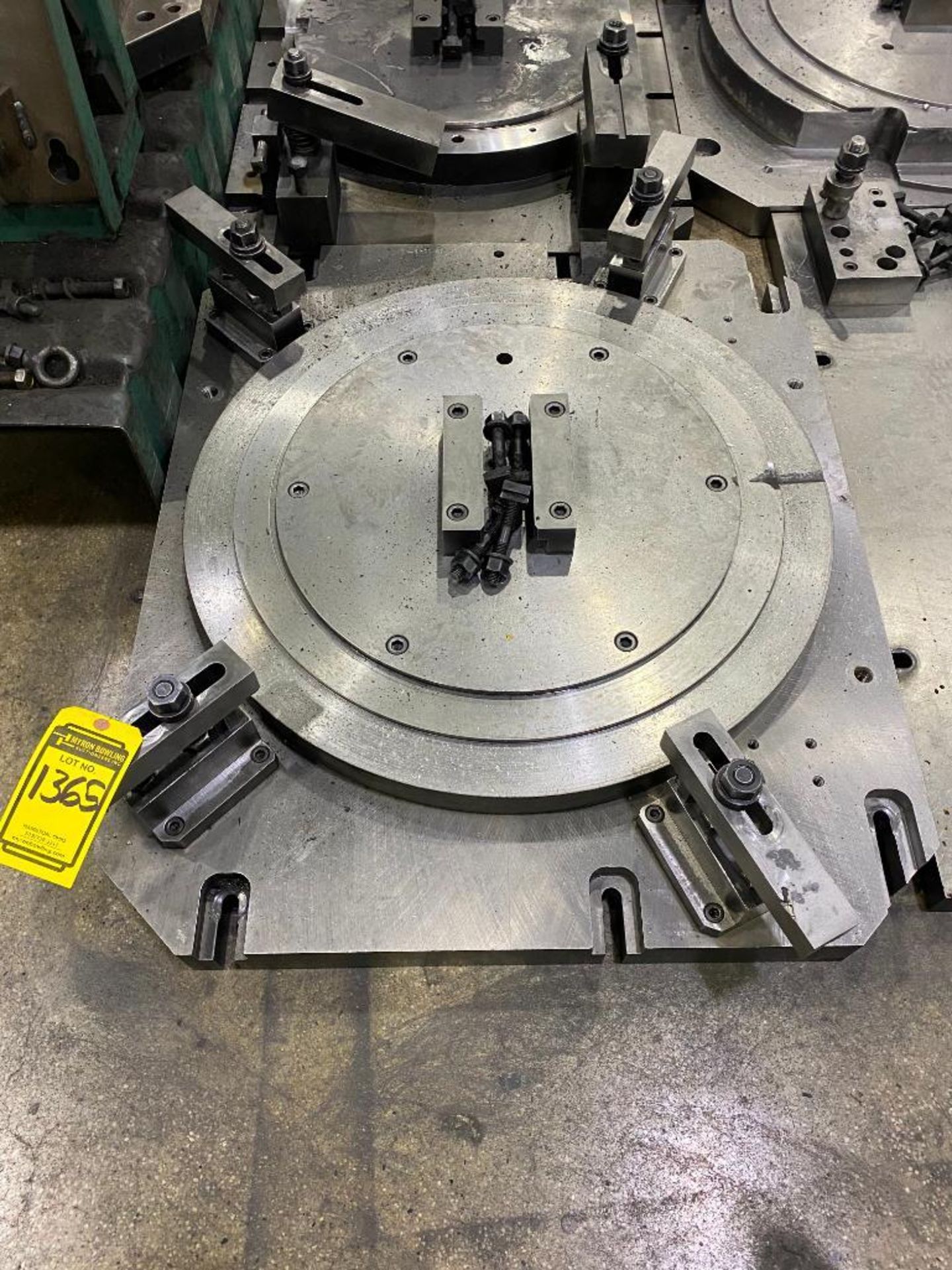 CUSTOM MACHINING FIXTURE