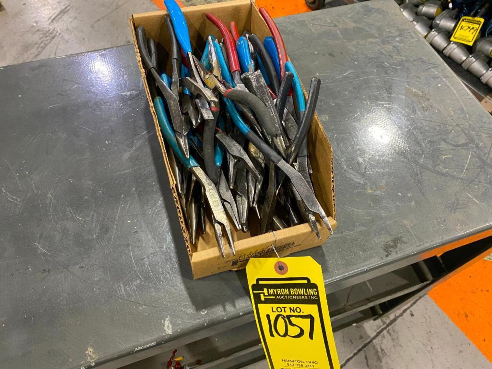 ASSORTED NEEDLE NOSE PLIERS