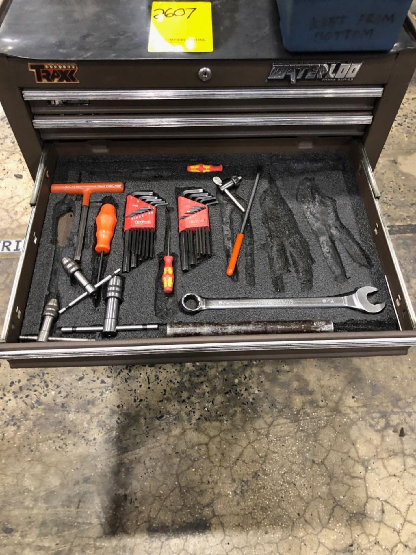 7-DRAWER WATERLOO TOOLBOX, W/ CONTENTS OF CHUCK JAWS, HOLD DOWNS, AND HAND TOOLS - Image 3 of 5