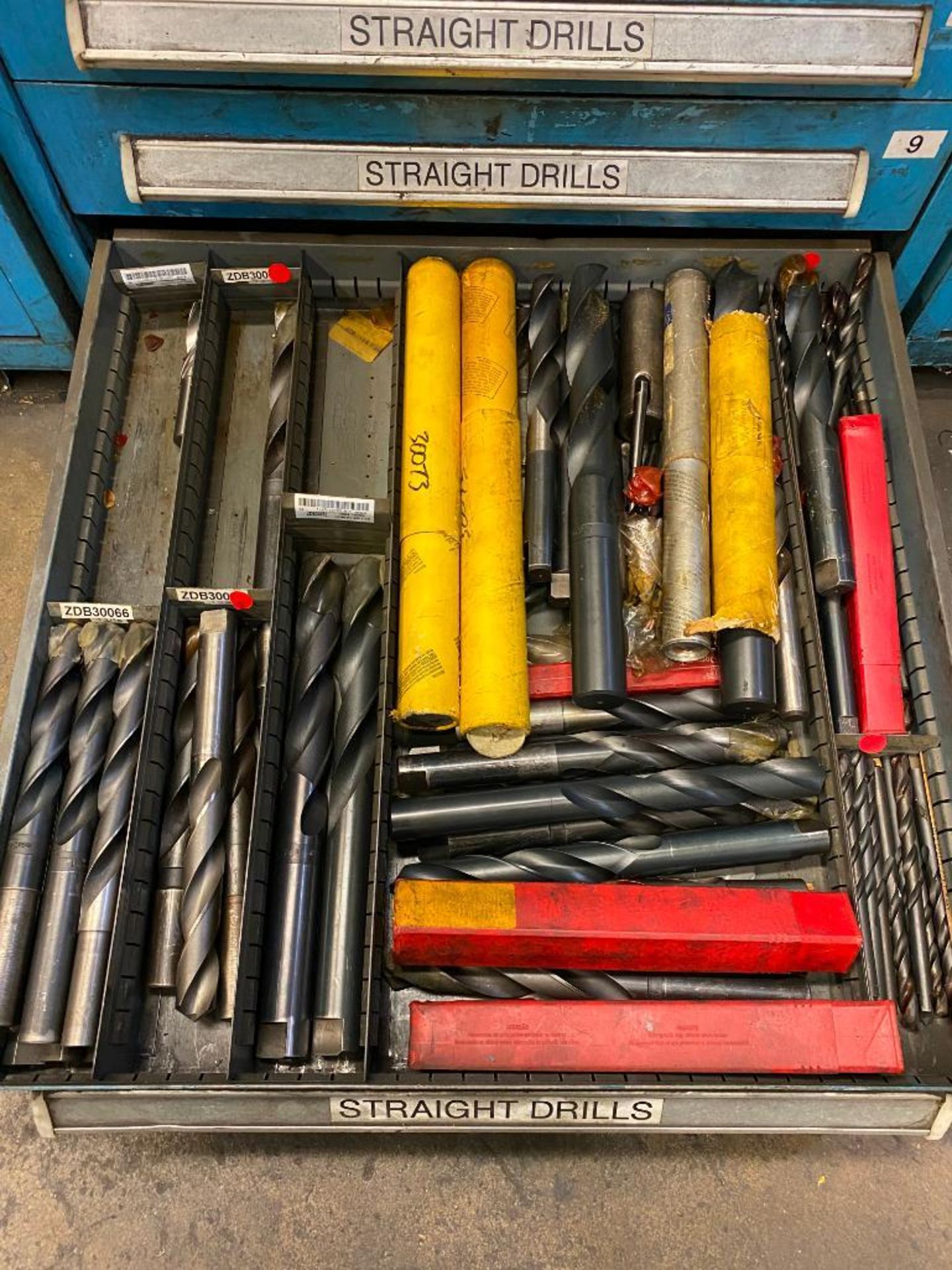 VIDMAR 10-DRAWER CABINET, W/ CONTENTS OF DRILL BITS #60 1-9/16'' - Image 11 of 11