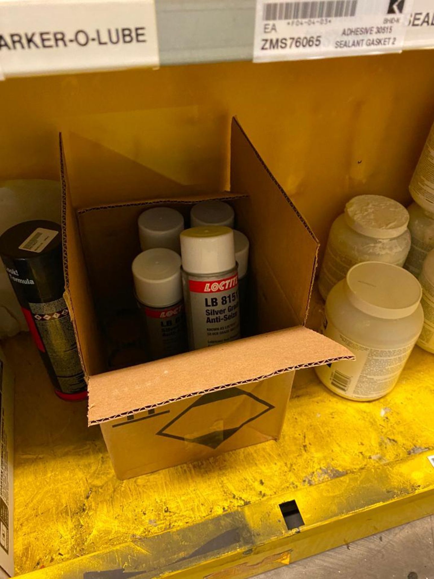 JUSTRITE FLAMMABLE LIQUID STORAGE CABINET AND CONTENTS OF LOCTITE, FORM-A-GASKET, JOINT COMPOUND AND - Image 5 of 6