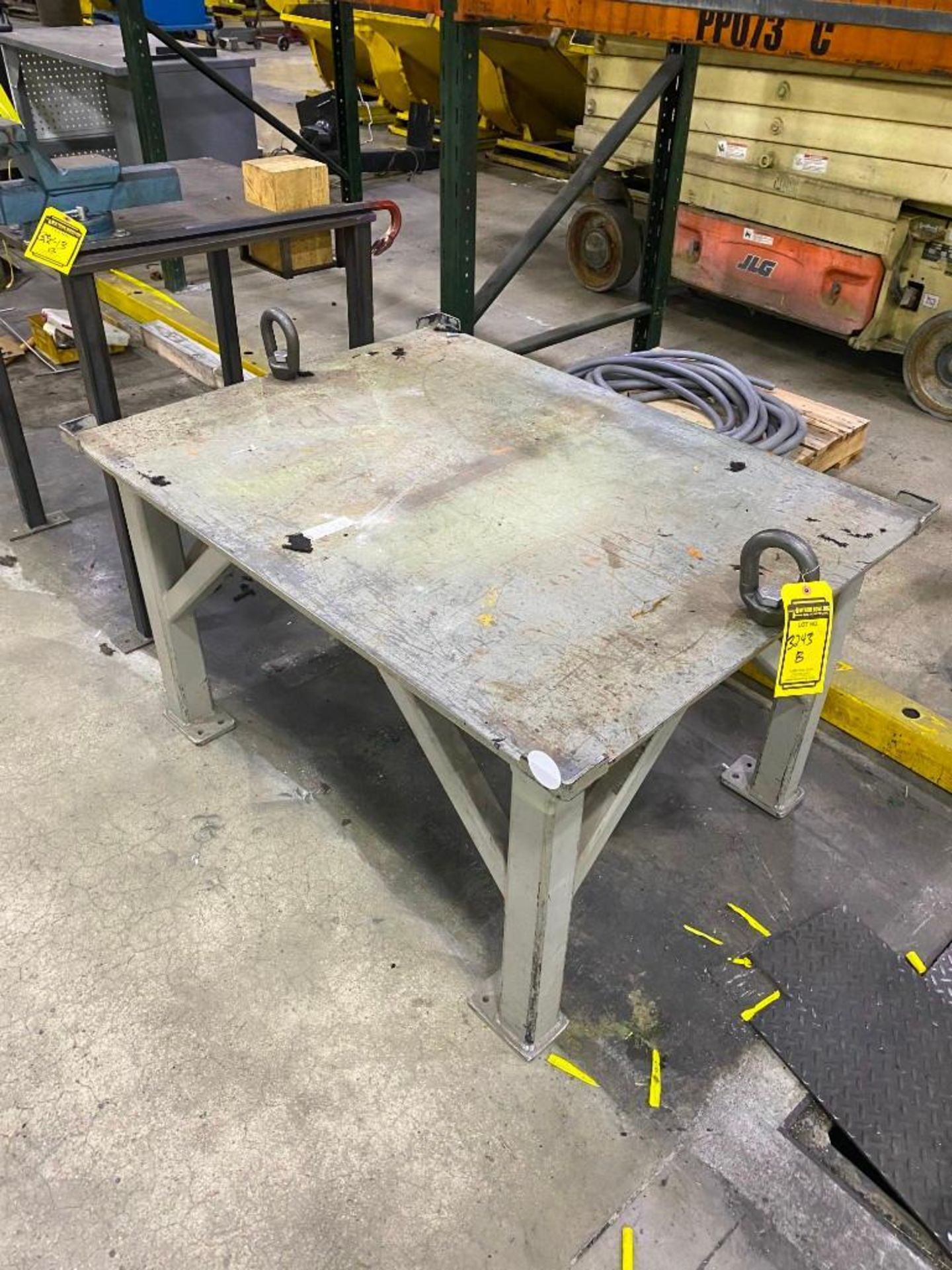 (2) STEEL TOP TABLES, (1) WITH RIDGID BENCH VISE