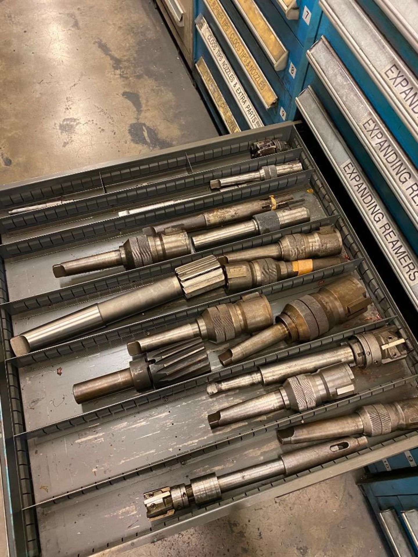 VIDMAR CABINET AND CONTENTS OF REAMERS AND EXPANDING REAMERS - Image 8 of 11