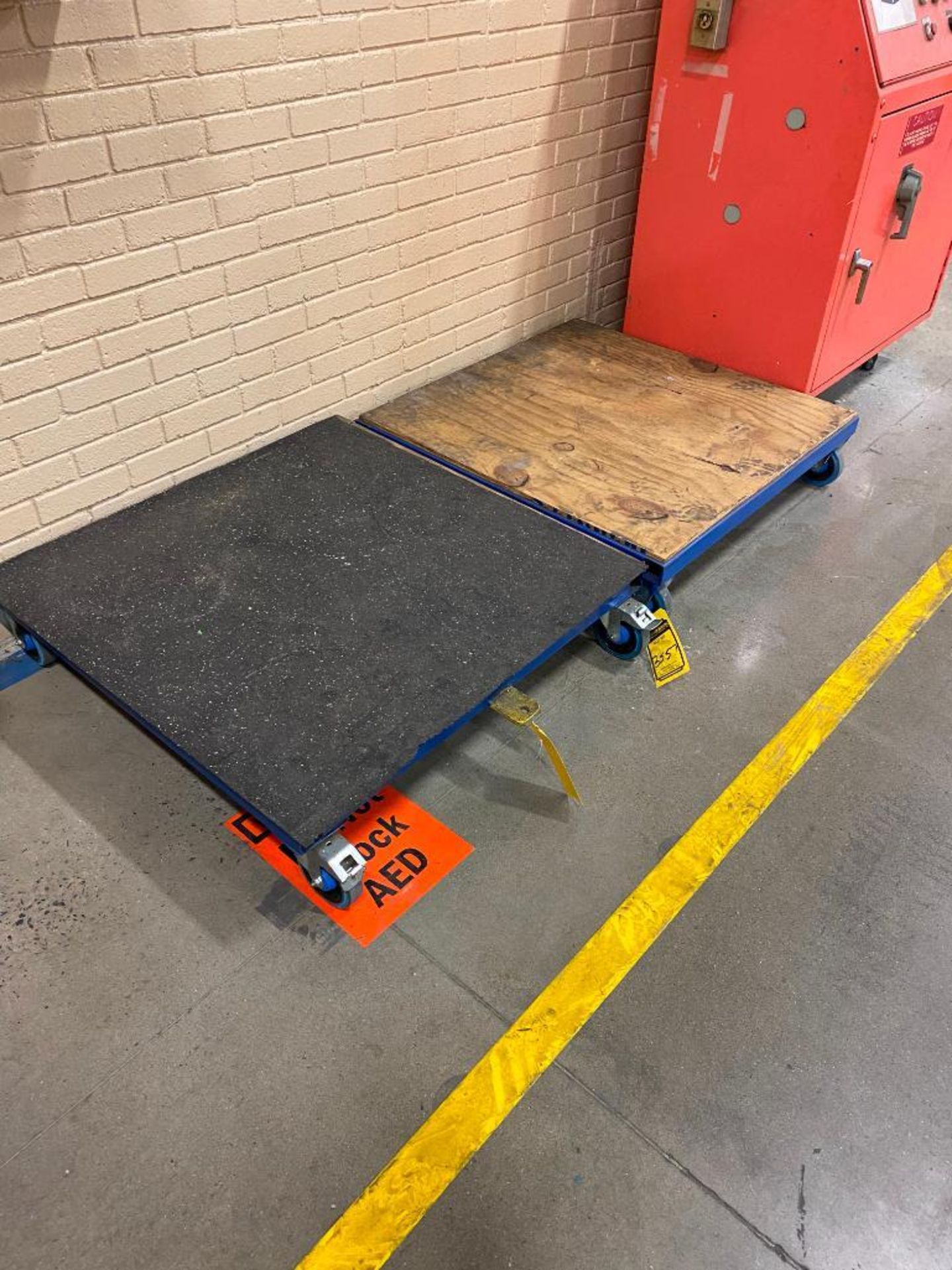 (2) LOW RISE CARTS, 3' X 3' X 6''