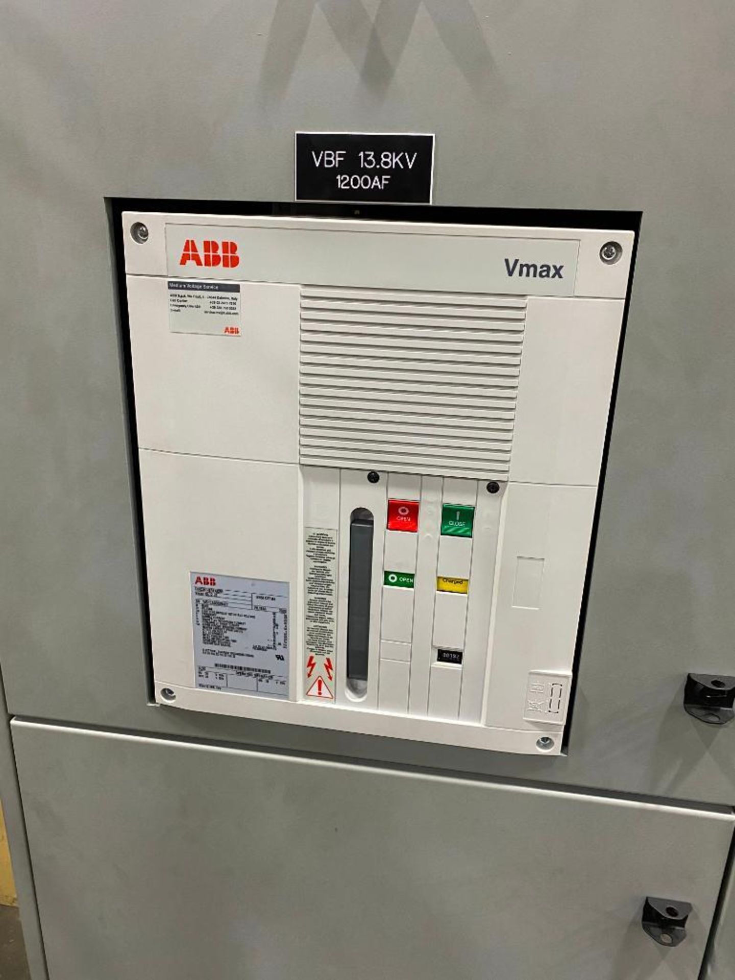 2020 ABB V-MAX HIGH VOLTAGE OUTPUT, 1,200 AMP NORMAL CURRENT, APPROX. 100' COPPER LEADS - Image 2 of 7