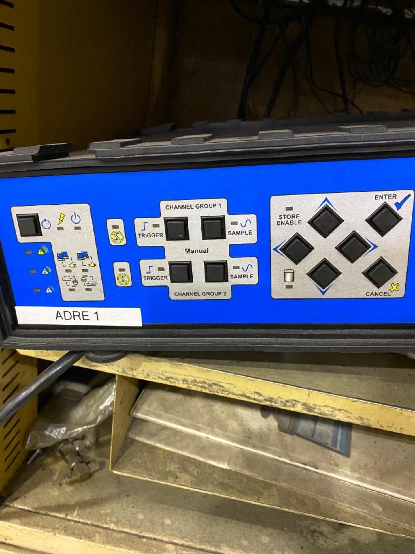 VIBRATION MEASURING CABINET INCL., (2) ADRE DYNAMIC SIGNAL PROCESSING INSTRUMENTS, MODEL 408DSPI (NO - Image 5 of 6