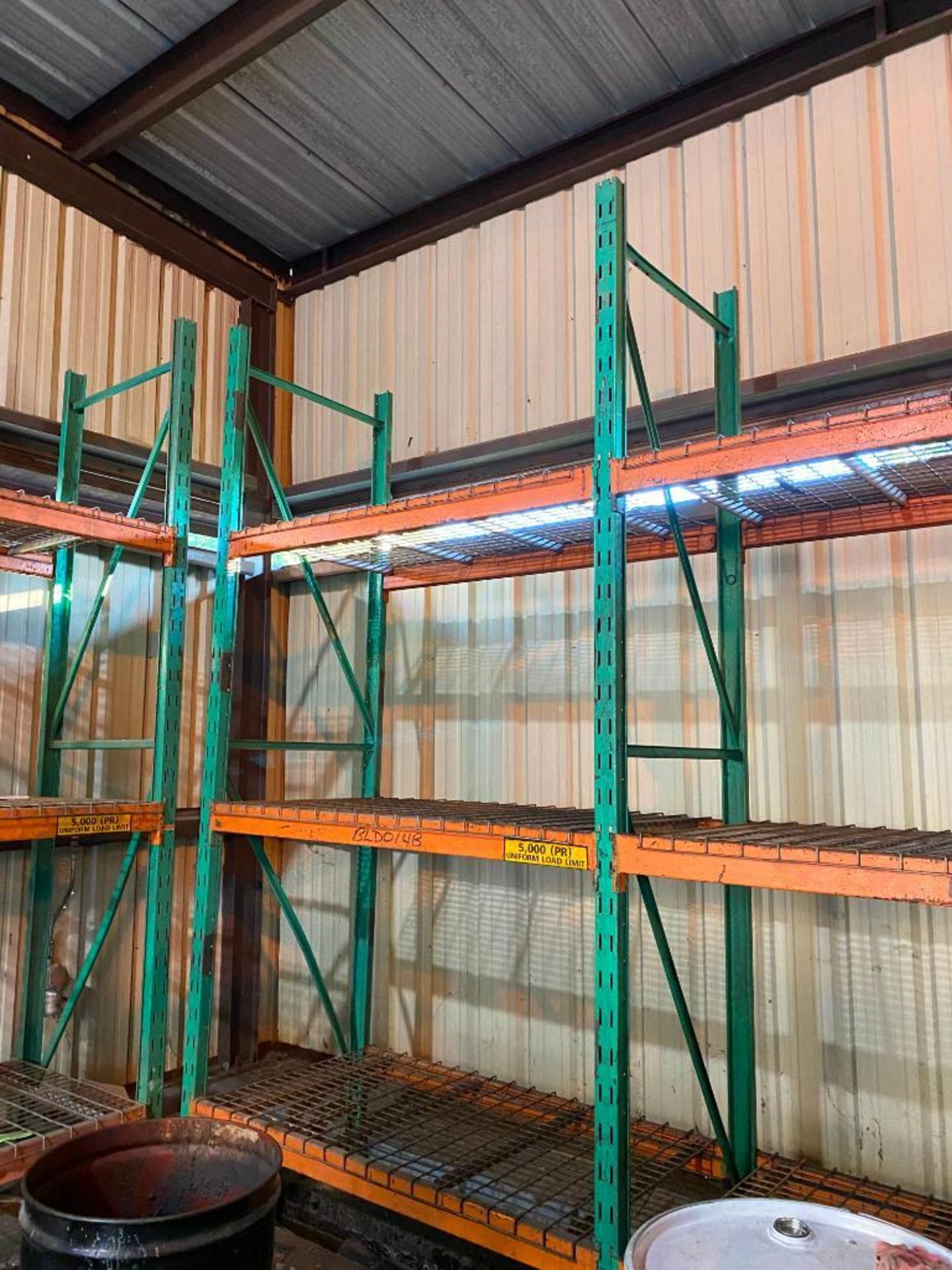 (23X) BAYS OF KEYSTONE GRAVITY LOCK PALLET RACKING, (29) 12' X 38'' UPRIGHTS, (3) 12' X 48'', (104) - Image 3 of 8