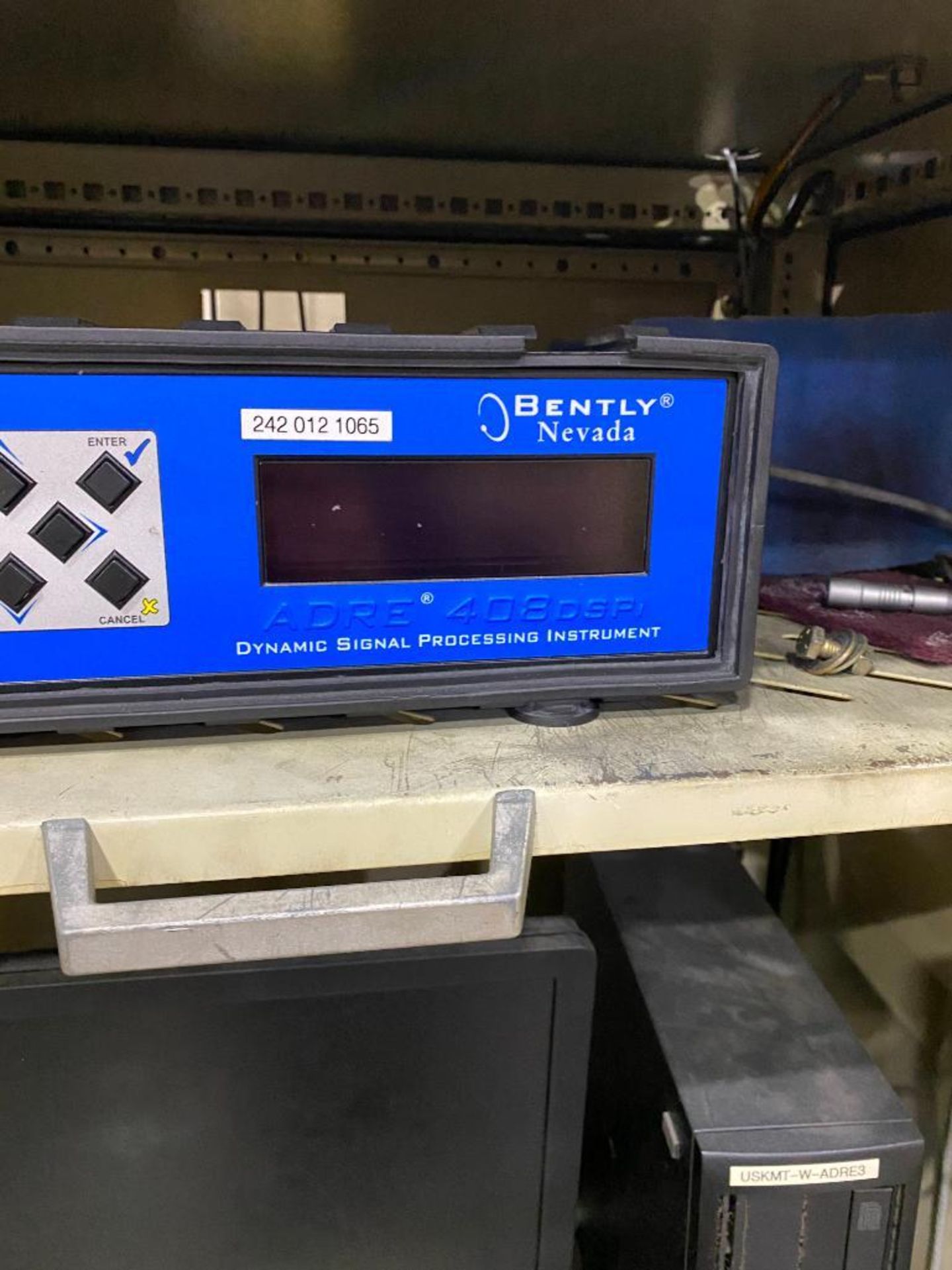 VIBRATION MEASURING CABINET INCL., ADRE DYNAMIC SIGNAL PROCESSING INSTRUMENT, MODEL 408DSPI (NO COMP - Image 3 of 3