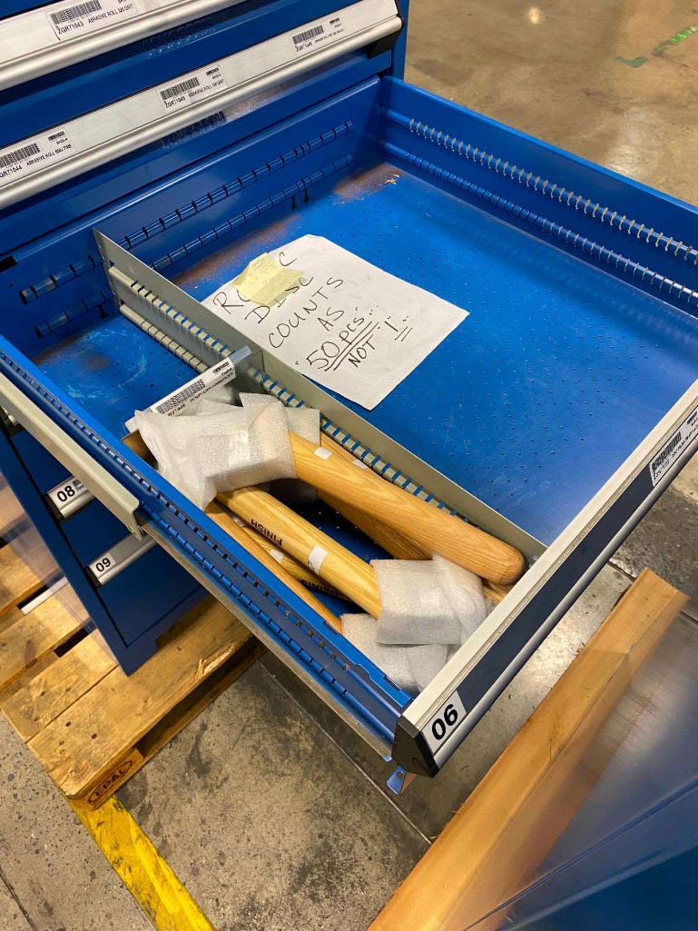 ROUSSEAU CABINET AND CONTENTS OF ASSORTED SAWBLADES, WELDING TIPS, TOOLING, GLOVES, JACKETS - Image 7 of 10