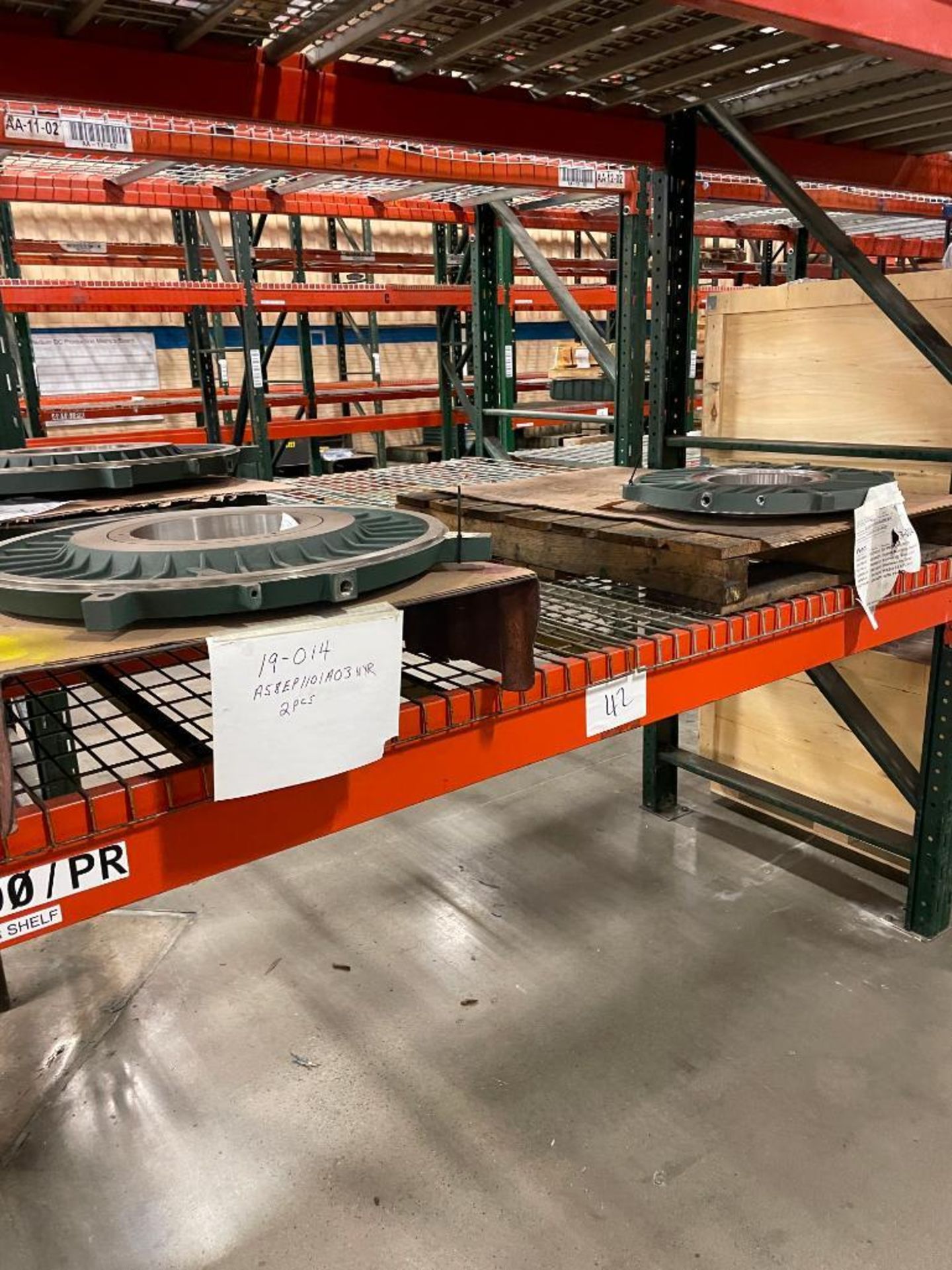 (7X) BAYS OF KEYSTONE GRAVITY LOCK PALLET RACKING, (8) 17' X 44'' UPRIGHTS, (42) 6'' X 96'' HORIZONT - Image 3 of 3