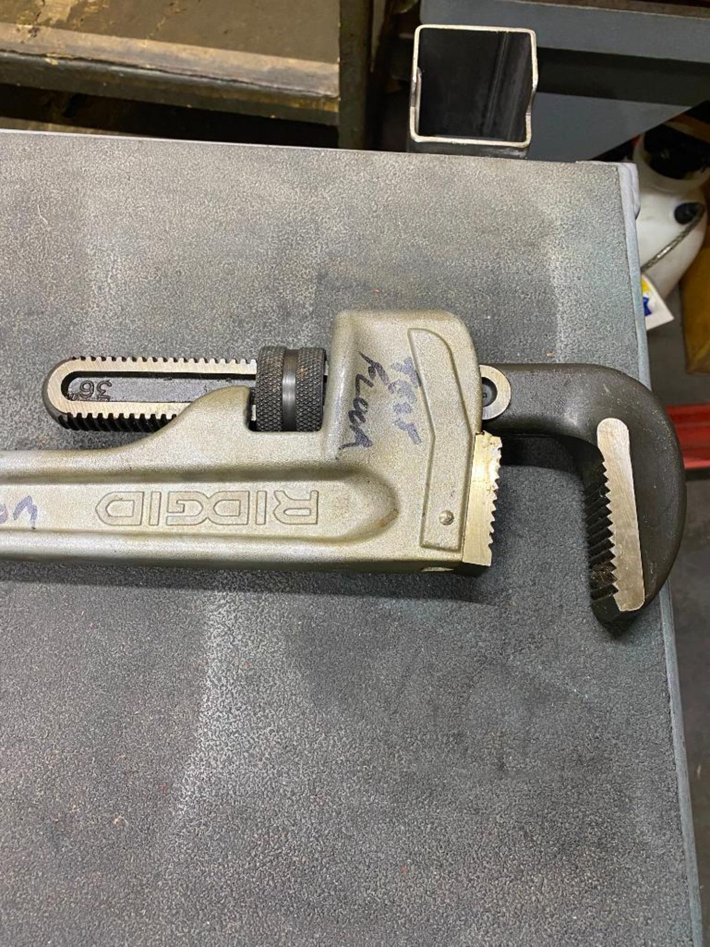 RIDGID ALUMINUM 36'' PIPE WRENCH - Image 2 of 2