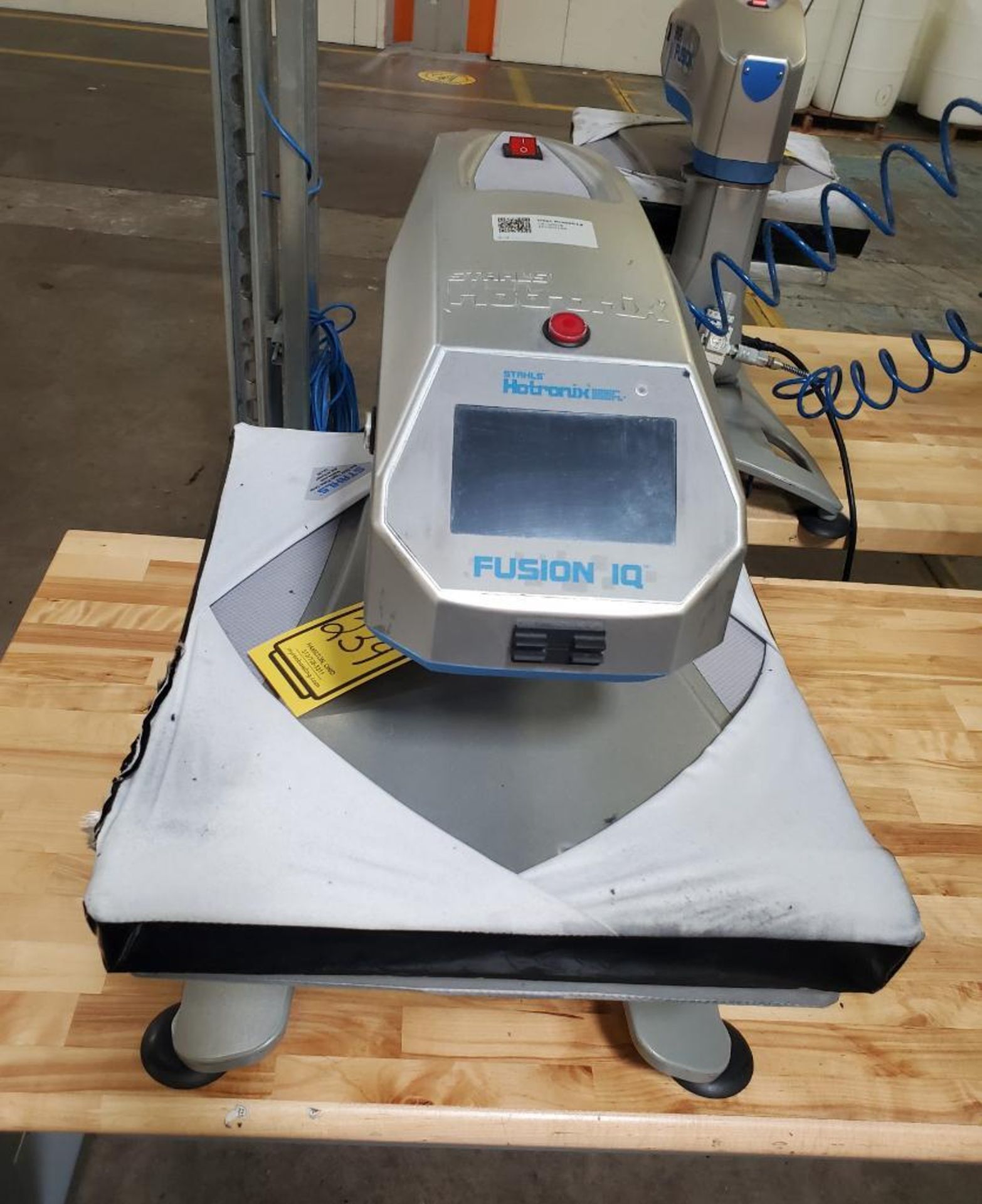 2018 STAHLS HOTRONIX FUSION IQ PNEUMATIC THERMAL HEAT PRESS; MODEL XRF-TT, S/N 201907164, NON- - Image 2 of 4