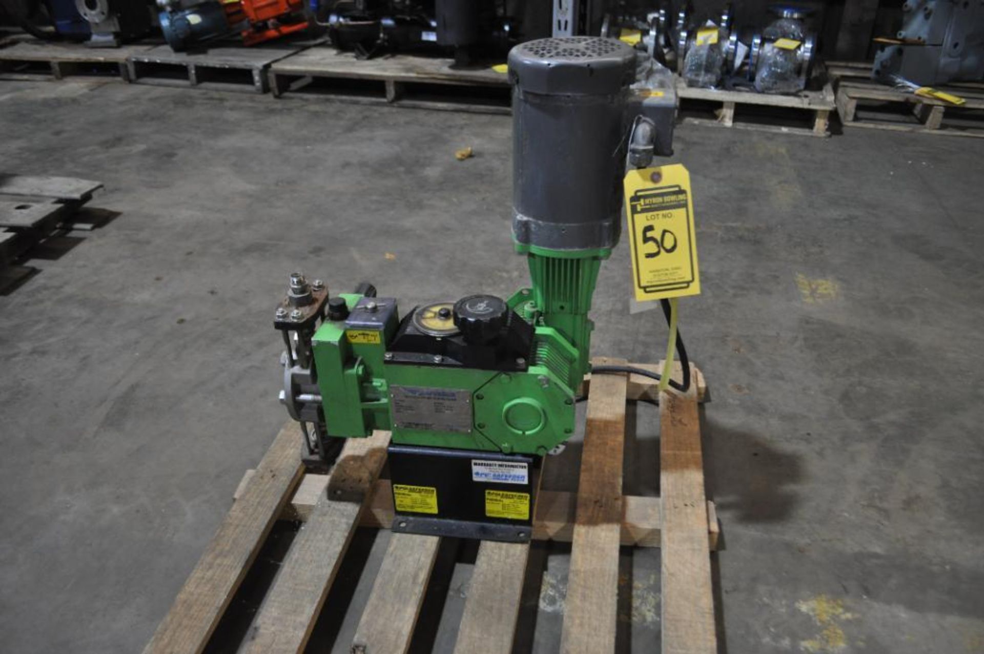 PULSAFEEDER .33-HP STAINLESS STEEL METERING PUMP, MODEL 25HL, 1.97 GPM