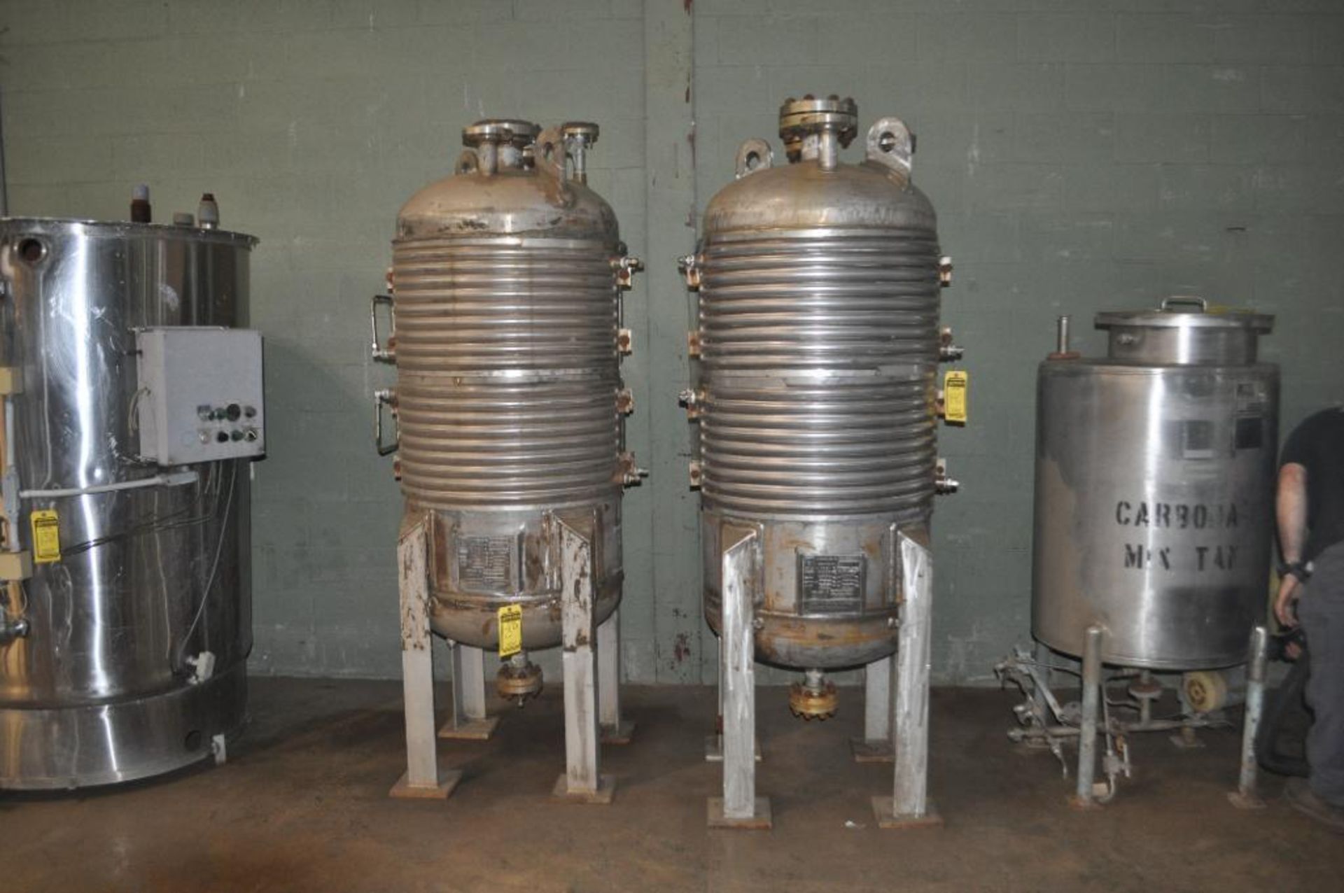 APPROX. 150-GALLON 316 STAINLESS STEEL JACKETED REACTOR, 400 PSI