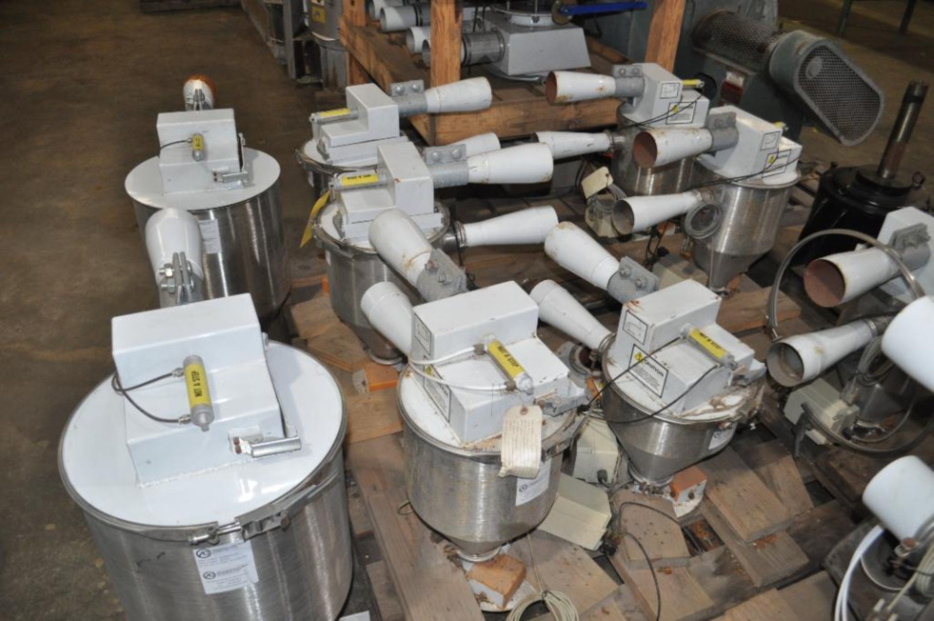 (9) PROCESS CONTROL CORPORATION VACUUM RECEIVER FOR CONTINUOUS GRAVIMETRIC BLENDER FOR PLASTIC PELLE - Image 4 of 5