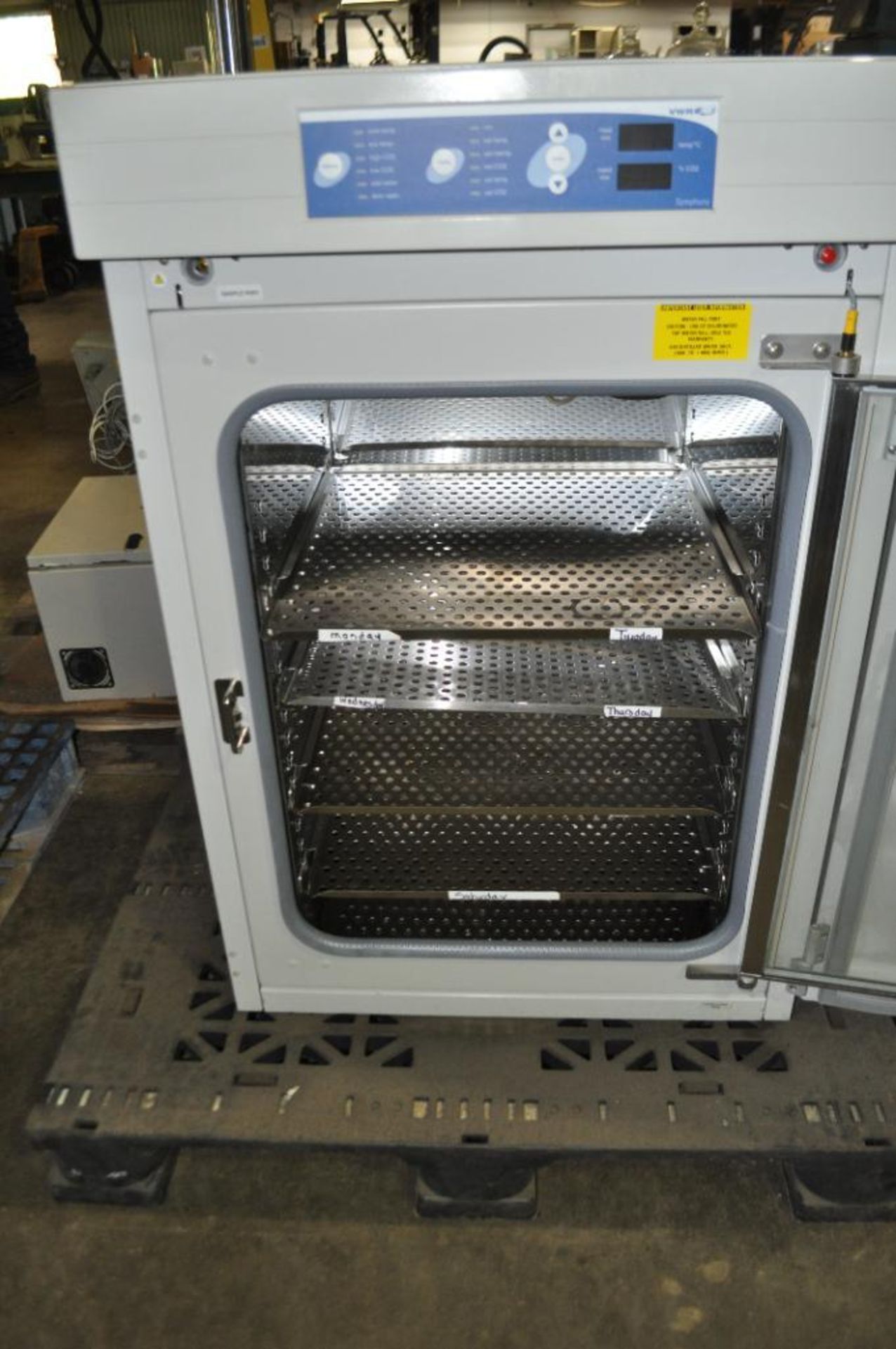 VWR SYMPHONY WATER-JACKETED CO2 INCUBATOR, MODEL: 3078, SINGLE PHASE - Image 4 of 4